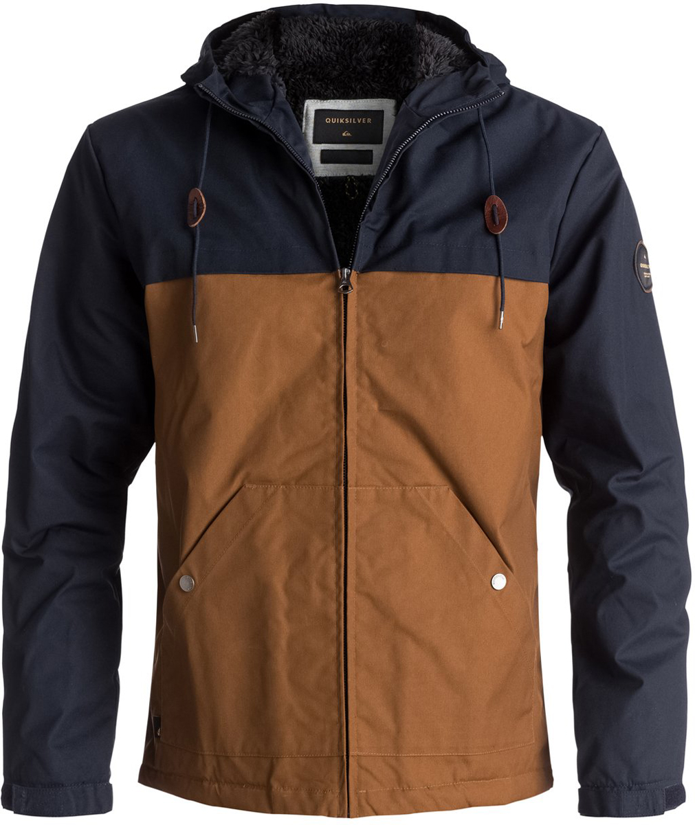Куртка мужская Quiksilver Wanna, цвет: темно-синий, песочный. EQYJK03361-BYJ0. Размер L (50)EQYJK03361-BYJ0 Куртка мужская Quiksilver Wanna, цвет: темно-синий, песочный. EQYJK03361-BYJ0. Размер L (50)EQYJK03361-BYJ0Мужская куртка Quiksilver Wanna изготовлена хлопка и полиэстера. На куртке предусмотрена сверхтеплая подкладка из шерпы. Изделие прошло обработку водостойким составом.Модель с капюшоном застегивается на молнию. Капюшон оснащен регулировкой в виде круглых утяжек со стопперами из натуральной кожи. Манжеты рукавов регулируются с помощью хлястиков и липучек. Куртка имеет удобные карманы на кнопках. Модель украшена круглой нашивкой из натуральной кожи на рукаве.