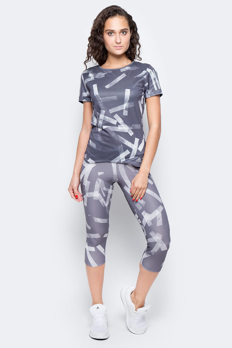 Футболка для бега женская Adidas Rs Q3 Grphc T W, цвет: серый. BS2898. Размер XL (52/54)BS2898 Футболка для бега женская Adidas Rs Q3 Grphc T W, цвет: серый. BS2898. Размер XL (52/54)BS2898Женская футболка для бега Adidas изготовлена из полиэстера. Модель с круглым вырезом горловины и короткими рукавами, дополненасветоотражающими полосками. Легкая ткань climalite® отводит излишки влаги от кожи, сохраняя ощущение сухости и свежести. Модель полностью повторяет все твои движения.