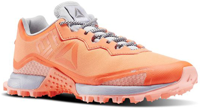 Кроссовки для бега женские Reebok All Terrain Craze, цвет: оранжевый, серый. BS5410. Размер 8 (39)BS5410 Кроссовки для бега женские Reebok All Terrain Craze, цвет: оранжевый, серый. BS5410. Размер 8 (39)BS5410В поисках приключений ты выходишь за пределы трека. Эти кроссовки готовы покорить бездорожье вместе с тобой. В них тебе не будут страшны ни лужи, ни скалы, ни грязь. А съемная стелька обеспечит дополнительную амортизацию, которая так нужна во время долгих пробежек. Идеально для бега по пересеченной местности и забегов с препятствиями. Низкий дизайн не стесняет движений во время самых быстрых переходов. Промежуточная подошва из ЭВА для амортизации. Стойкая к истиранию карбонизированная резина CRTek для амортизации и износостойкости. Дренажные отверстия и язычок с боковыми складками для отвода воды и грязи.