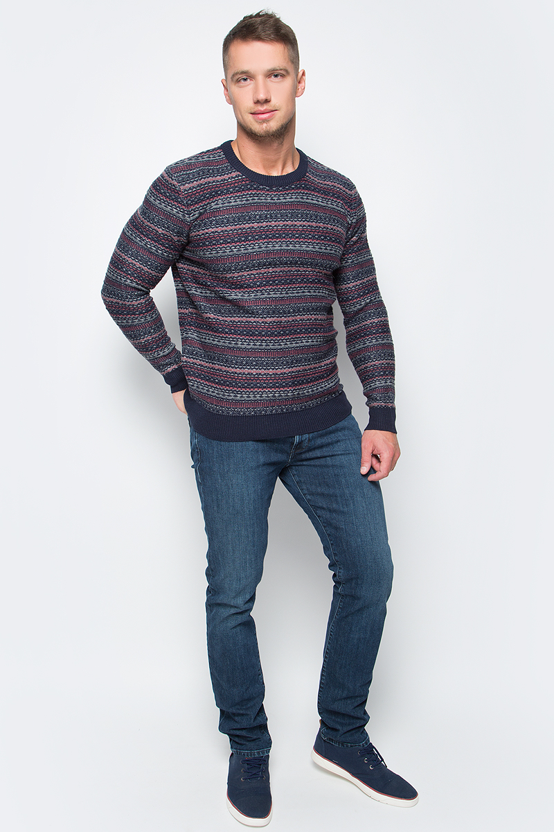 Джемпер мужской Baon, цвет: темно-синий, бордовый. B637572_Deep Navy. Размер L (50)B637572_Deep Navy Джемпер мужской Baon, цвет: темно-синий, бордовый. B637572_Deep Navy. Размер L (50)B637572_Deep NavyНадоели скучные повседневные вещи? Хочется добавить изюминку в свой гардероб? Обратите внимание на эту выразительную модель. Этот джемпер от Baon украшен скандинавским узором, расположенным на изнаночной стороне, вследствие чего протяжки на лицевой стороне складываются в эффектный рисунок. Шерсть в составе изделия будет согревать вас своим натуральным теплом.