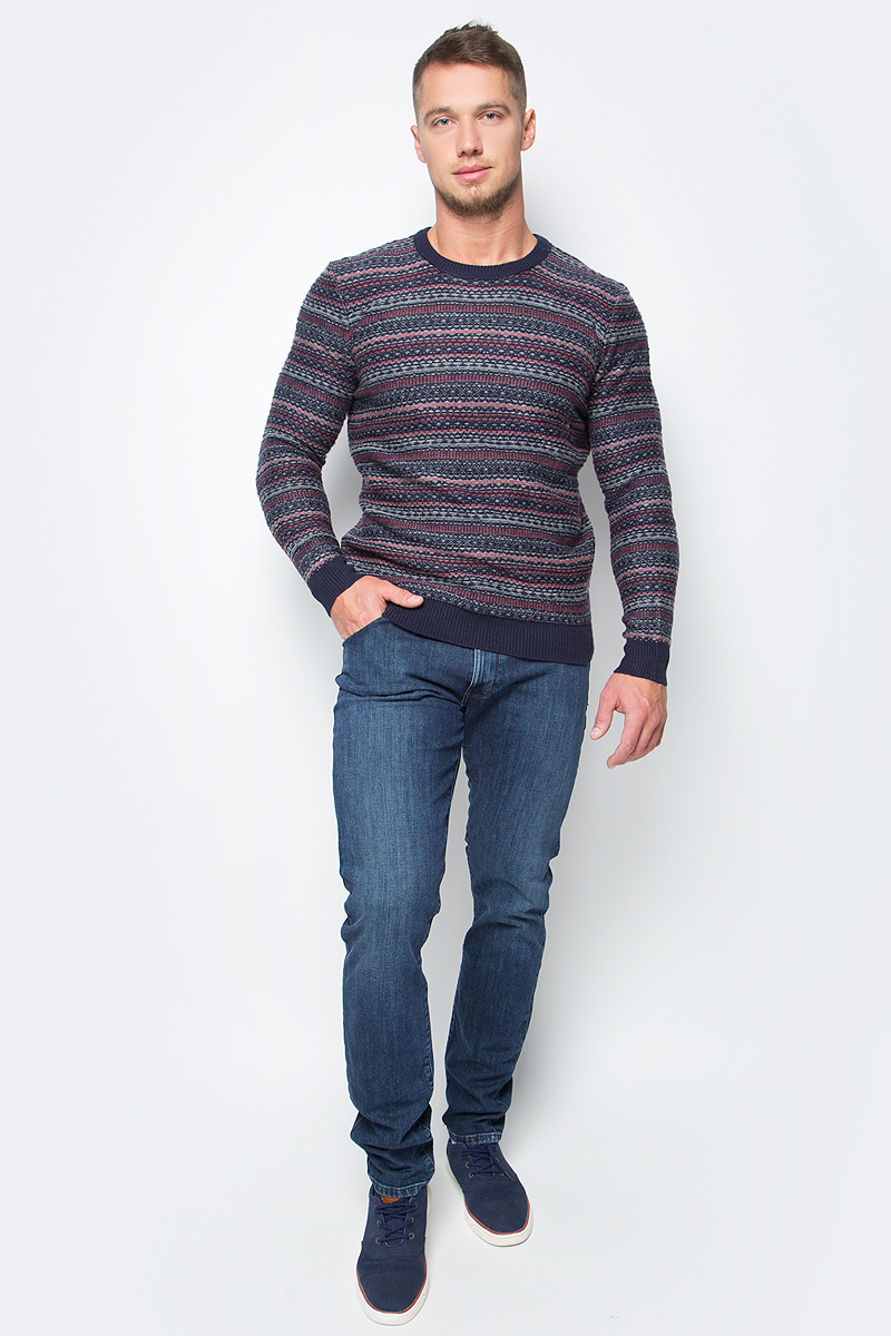 Джинсы мужские Wrangler Larston, цвет: синий. W18SXG96H. Размер 30-32 (46-32)W18SXG96H Джинсы мужские Wrangler Larston, цвет: синий. W18SXG96H. Размер 30-32 (46-32)W18SXG96HМужские джинсы Wrangler станут отличным дополнением к вашему гардеробу. Джинсы выполнены из эластичного хлопка. Изделие мягкое и приятное на ощупь, не сковывает движения и позволяет коже дышать.Модель на поясе застегивается на металлическую пуговицу и ширинку на металлической застежке-молнии, а также предусмотрены шлевки для ремня. Модель имеет классический пятикарманный крой: спереди расположены два втачных кармана и один маленький кармашек, а сзади - два накладных кармана.Современный дизайн, отличное качество и расцветка делают эти джинсы модным, стильным и практичным предметом мужской одежды. Такая модель подарит вам комфорт в течение всего дня.