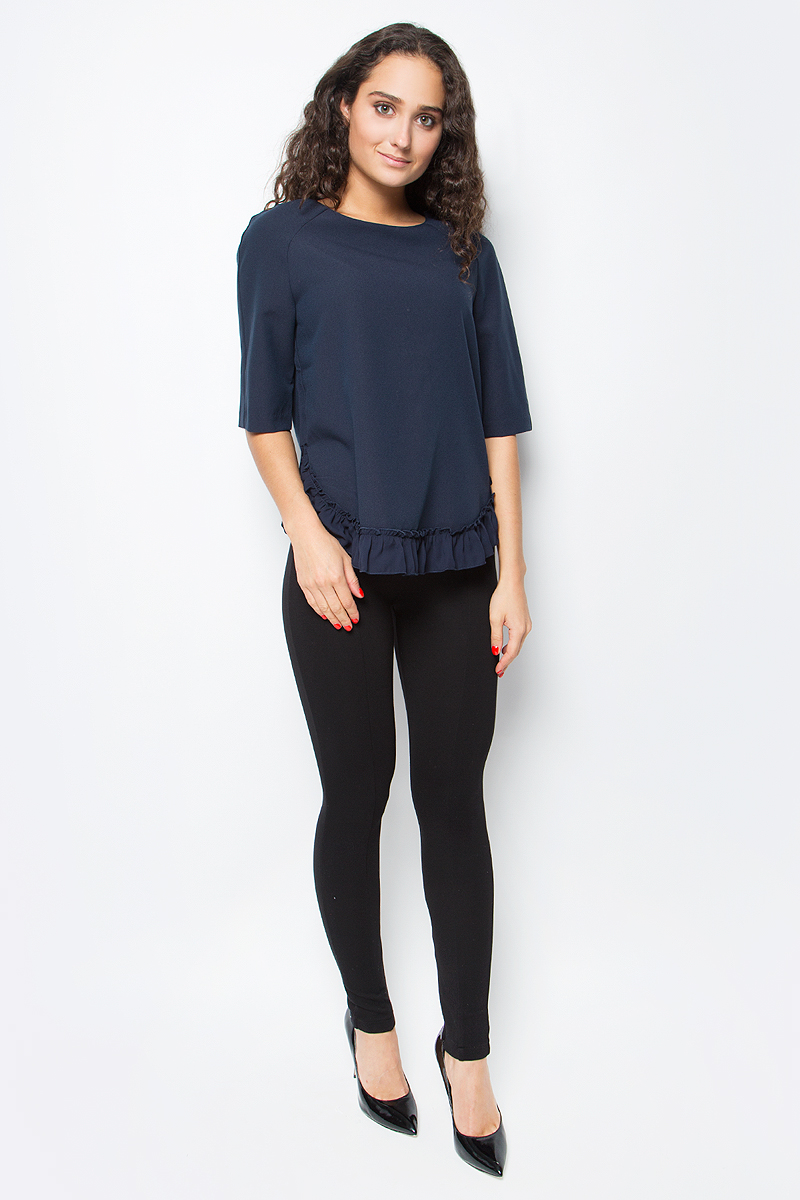 Блузка женская Baon, цвет: темно-синий. B197501_Dark Navy. Размер L (48)B197501_Dark Navy Блузка женская Baon, цвет: темно-синий. B197501_Dark Navy. Размер L (48)B197501_Dark NavyДелайте ставку на контраст: минималистичный дизайн верха и игривое оформление низа. В такой блузке от Baon вы не останетесь без внимания! Модель выполнена из плотного крепа с эффектом стрейч. На спине расположена застежка на пуговицы.
