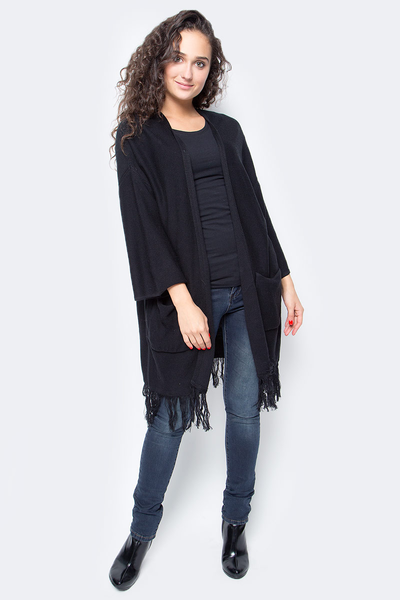 Кардиган женский Baon, цвет: черный. B147507_Black. Размер S (44)B147507_Black Кардиган женский Baon, цвет: черный. B147507_Black. Размер S (44)B147507_BlackСогревающим завершением вашего образа станет этот стильный кардиган от Baon. Моделью без застежки можно дополнить любой наряд. Изделие выполнено из мягкой и тактильно комфортной пряжи. По бокам расположены карманы. Нижняя часть изделия декорирована бахромой. Прямые проймы обеспечивают модели эффектную посадку по фигуре.