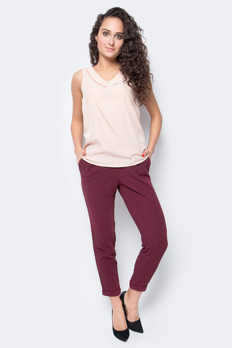 Топ женский Vero Moda, цвет: розовый. 10185861_Rose Cloud. Размер L (48)10185861_Rose Cloud Топ женский Vero Moda, цвет: розовый. 10185861_Rose Cloud. Размер L (48)10185861_Rose CloudТоп женский Vero Moda выполнен из качественного материала. Модель свободного кроя с V-образным вырезом горловины.