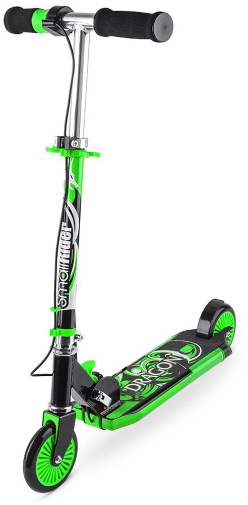 Самокат детский Small Rider Dragon, с дымом, звуком, светом, цвет: зеленый1154421 Самокат детский Small Rider Dragon, с дымом, звуком, светом, цвет: зеленый1154421Small Rider Dragon - это невероятный по современным возможностям развлекательный двухколесный самокат для детей от 3 до 10 лет. Невероятная привлекательность самоката в том, у него есть рукоятка-акселератор, при кручении которой самокат выпускает сзади платформы водяной дым, загораются фонари и звучит рев мотора. За все это отвечают обычные пальчиковые батарейки, которые потом легко и быстро заменяются (они не идут в комплекте). Прямо в центре платформы самоката отверстие, через которое пополняется резервуар для воды. Вы можете залить в него обычную воды из под крана. Далее, с помощью водяного охлаждения вода превращается в безопасный пар и как настоящий дым мотоцикла идет через выхлопную трубу. Водяной пар абсолютно безопасен, им нельзя обжечься или получить какую-либо травму. Он не содержит вредных веществ, потому что его основа - обычная чистая вода. Это настоящий огнедышащий дракон, на котором будет летать ваш ребенок! Самокат становится не просто тренажером или средством передвижения.Детское воображение превратит рутинное катание в парке или сквере в игру, а самокат создаст для окружающих настоящее шоу. Равнодушных точно не будет! Учитывая такие необычные свойства вы приятно удивите своих детей или детей друзей, подарив Small Rider Dragon. Они будут в восторге, а вы проявите себя человеком, дарящим интересные, чудесные подарки.