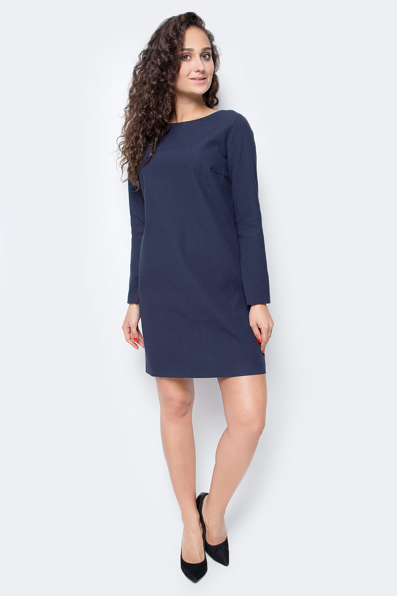Платье Baon, цвет: синий. B457516_Dark Navy. Размер XS (42)B457516_Dark Navy Платье Baon, цвет: синий. B457516_Dark Navy. Размер XS (42)B457516_Dark NavyЭлегантное платье от Baon выполнено из материала с легким эффектом стрейч и рельефным рисунком поверхности. Изделие имеет А-силуэт и рукава, украшенные разрезами. На спине расположена застежка-молния. Лаконичный дизайн этого платья позволит вам создавать различные образы - от деловых до элегантных и романтических.