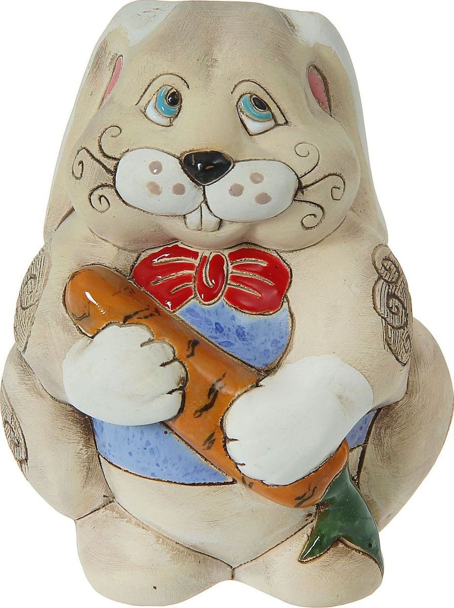 Копилка Зайка с морковкой, 12 х 12,5 х 16 см1233766 Копилка Зайка с морковкой, 12 х 12,5 х 16 см1233766Копилка — универсальный вариант подарка любому человеку, ведь каждый из нас мечтает о какой-то дорогостоящей вещи и откладывает или собирается откладывать деньги на её приобретение. Вместительная копилка станет прекрасным хранителем сбережений и украшением интерьера. Она выглядит так ярко и эффектно, что проходя мимо, обязательно захочется забросить пару монет.Обращаем ваше внимание, что копилка является одноразовой.