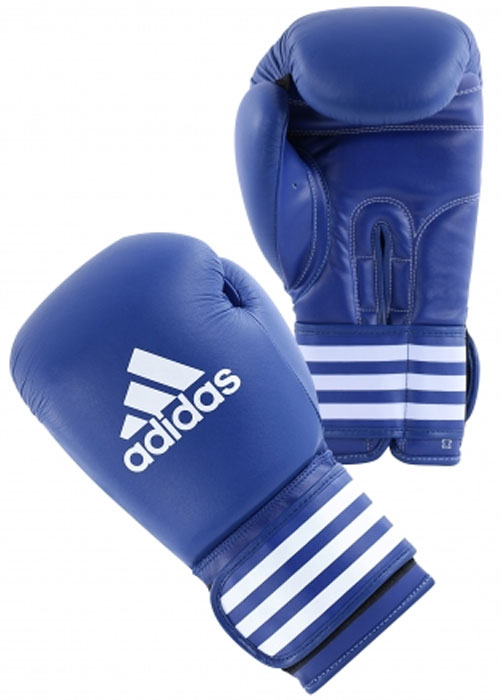 Перчатки боксерские Adidas Ultima Competition, цвет: сине-белый. adiBC02. Вес 12 унцийadiBC02 Перчатки боксерские Adidas Ultima Competition, цвет: сине-белый. adiBC02. Вес 12 унцийadiBC02Боксерские перчатки Adidas Ultima Competition для отработок ударов и комбинаций. Тыльная сторона в перчатках выполнена из прочной, износостойкой, натуральной кожи. Внутренний наполнитель, выполненный из формованной под давлением пены с интегрированной внутренней вставкой из геля, выполненной по технологии I-Protech, покрывает тыльную сторону, создавая надежную защиту рук и давая боксеру возможность безопасно тренироваться в полную силу. Внутренняя подкладка, выполненная из дышащего материала, и вентиляционное отверстие на ладони создают комфортный микроклимат внутри перчаток. Эластичный ремешок с фиксацией на липучке позволяет быстро одеть и снять перчатки.