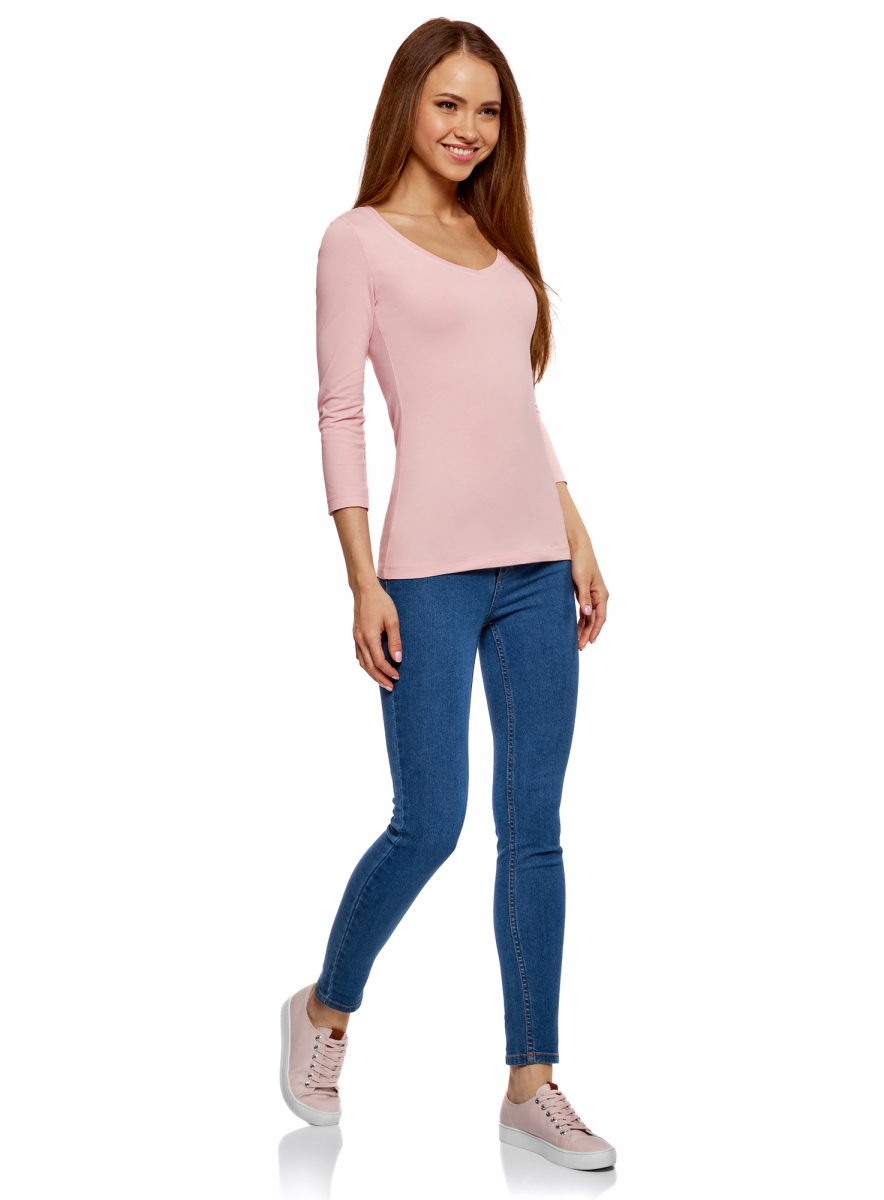 Лонгслив женский oodji Collection, цвет: розовый. 24211002B/46147/4000N. Размер XS (42)24211002B/46147/4000N Лонгслив женский oodji Collection, цвет: розовый. 24211002B/46147/4000N. Размер XS (42)24211002B/46147/4000NЖенский лонгслив Collection с V-образным вырезом и рукавами 3/4 выполнен из эластичного хлопка. Такая модель идеально подойдёт для повседневной носки.