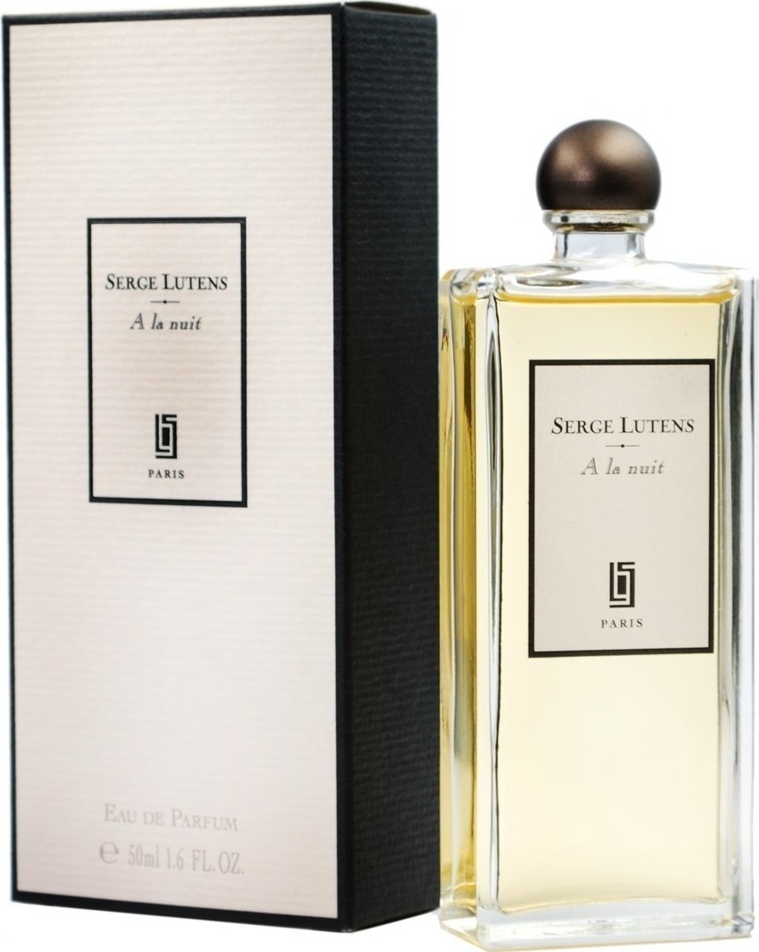 Serge Lutens A La Nuit Парфюмерная вода, 50 мл966091 Serge Lutens A La Nuit Парфюмерная вода, 50 мл966091A La Nuit (Ночью) - композиция представлена шикарным букетом из хрупкого жасмина, подчёркивающего нежность и чувственность аромата, который дышит жизнерадостностью, свежестью, очарованием и неповторимой индивидуальностью.Композиция словно тянется томными аккордами меда и сладкого сиропа гренадин, на лакомом фоне которых во всей своей несравненной красе распускается доминирующий аромат жасминовых бутонов, в обрамлении зеленых нот, мускусной чувственности, бензоина и пряной гвоздики. Вдыхая этот несравненный аромат, вы можете буквально окунуться в очарование вечерней летней прохлады после палящего солнца, плавно сменяющееся колдовской ночью, когда сам воздух напоен благоуханием экзотического и невероятно романтичного жасмина.Парфюм A La Nuit это очень стильное и яркое сочетание теплоты и прохлады, чувственности и свежести.