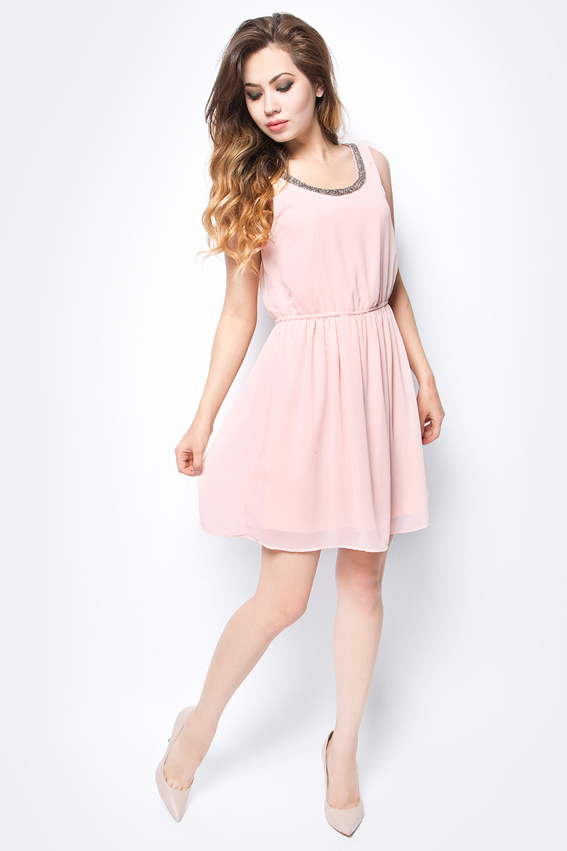 Платье женское Only, цвет: розовый. 15135571_Peach Whip. Размер 36 (42)15135571_Peach Whip Платье женское Only, цвет: розовый. 15135571_Peach Whip. Размер 36 (42)15135571_Peach WhipСтильное платье Only, выполненное из высококачественного материала, прекрасный вариант для модных женщин, желающих подчеркнуть свою индивидуальность и хороший вкус. Модель без рукавов, с круглым вырезом горловины, застегивается на молнию сбоку. Платье приталенное на резинке, оно предаст еще более привлекательный силуэт своей владелице. Красивое и необычное платье сделает вас неотразимой и потрясающей.