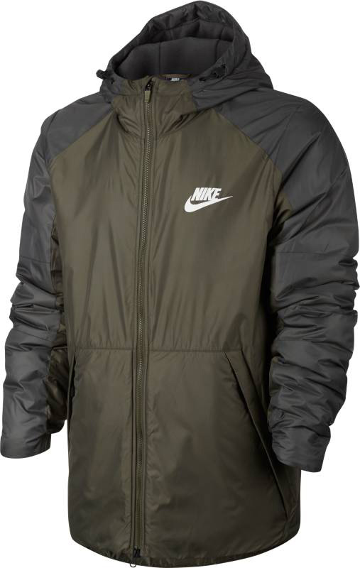 Куртка мужская Nike M NSW Syn Fill Jkt HD FLC LN, цвет: коричневый. 861788-222. Размер S (44/46)861788-222 Куртка мужская Nike M NSW Syn Fill Jkt HD FLC LN, цвет: коричневый. 861788-222. Размер S (44/46)861788-222Мужская куртка Nike Sportswear обеспечивает комфорт в переменчивую погоду. Влагонепроницаемая ткань, отсеки с утеплителем, регулируемый капюшон и мягкая флисовая подкладка обеспечивают защиту от холода. Ткань рипстоп защищает от влаги. Отсеки с утеплителем на рукавах для тепла. Флисовый подклад с начесом по изнаночной стороне для мягкости. Регулируемый капюшон обеспечивает тепло и защиту. Яркая контрастная расцветка рукавов. Двусторонняя молния позволяет регулировать вентиляцию.