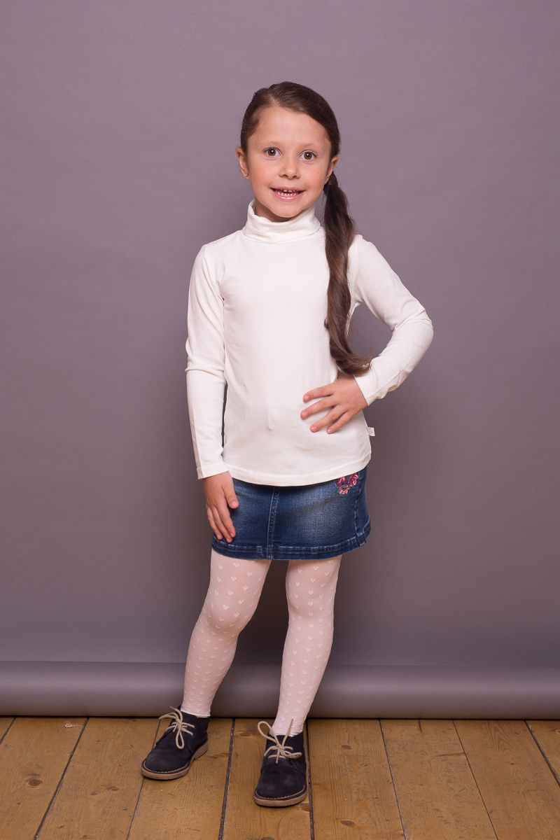Водолазка для девочки Sweet Berry, цвет: слоновая кость. 734160. Размер 110734160 Водолазка для девочки Sweet Berry, цвет: слоновая кость. 734160. Размер 110734160Классическая хлопковая водолазка для девочки от Sweet Berry выполнена из трикотажной ткани. Модель с длинными рукавами и воротником-гольф.