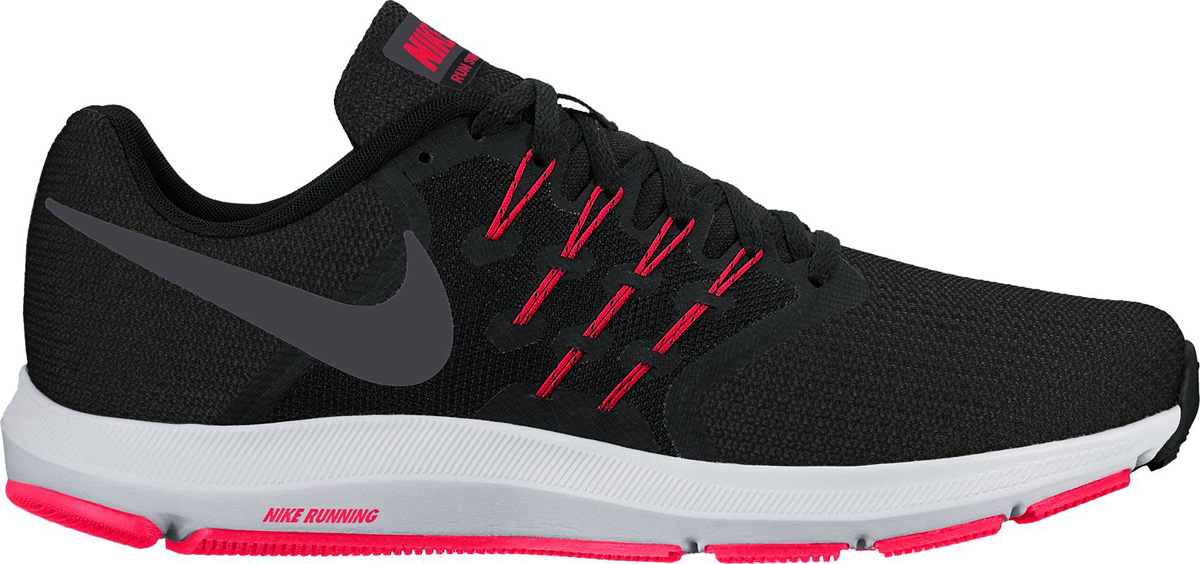 Кроссовки женские Nike Run Swift Running Shoe, цвет: черный. 909006-006. Размер 8 (39)909006-006 Кроссовки женские Nike Run Swift Running Shoe, цвет: черный. 909006-006. Размер 8 (39)909006-006Женские беговые кроссовки Nike, выполненные из текстиля и пластика, дополнены фирменной нашивкой на язычке. Интегрированные нити Flywire надежно фиксируют среднюю часть стопы, а пеноматериал создает амортизацию.Конструкция из сетки обеспечивает зональную вентиляцию и поддержку. Шнурки с интегрированными нитями для регулируемой поддержки. Подошва с вафельным рисунком повышает амортизацию и упругость. Широкая передняя часть стопы не стесняет движений пальцев. Пеноматериал Cushlon обеспечивает мягкую, но упругую амортизацию и поддержку. Сетка с открытыми отверстиями в передней части стопы для легкости и воздухопроницаемости. Сетка с плотным плетением на боковой части создает надежную поддержку, не жертвуя воздухопроницаемостью. Подошва с рифлением обеспечивает отличное сцепление на любой поверхности. Мягкие и удобные кроссовки превосходно подчеркнут ваш спортивный образ и подарят комфорт.