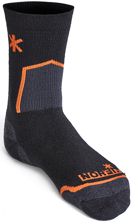 Термоноски мужские Norfin Nordic Merino Heavy T3P, цвет: черный, серый, оранжевый. 303903. Размер XL (45/47)303903 Термоноски мужские Norfin Nordic Merino Heavy T3P, цвет: черный, серый, оранжевый. 303903. Размер XL (45/47)303903Носки Norfin Nordic Merino Heavy T3P предназначены для холодной погоды и низкой активности. Шерсть Мериносов обеспечивает высокую термоизоляцию и комфортное состояние ногам. Для очень холодной погоды и низкой активности.Плоские швы.Мягкий материал.Не натирают ноги.