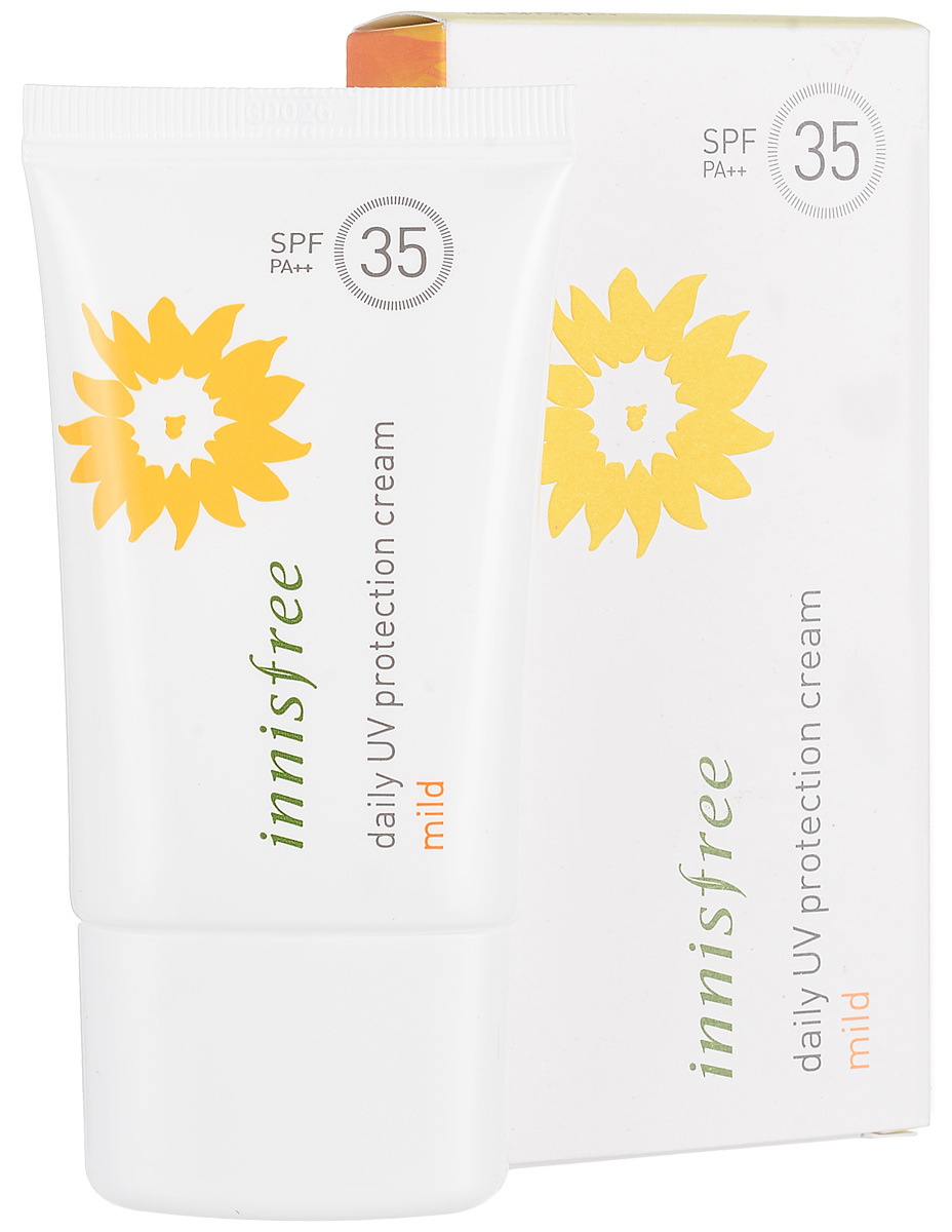 Innisfree Мягкий солнцезащитный крем, SPF 35 pa++, 50 мл590810 Innisfree Мягкий солнцезащитный крем, SPF 35 pa++, 50 мл590810Легкий освежающий санблок на водной основе с нежной текстурой увлажняющей эмульсии.Входящие в состав 100% минеральные фильтры надежно защищают кожу от лучей UVA- и UVB- типов (SPF35/PA++).Экстракты портулака и центеллы азиатской эффективно смягчают и успокаивают кожу, подвергающуюся воздействию солнечного излучения и негативных факторов внешней среды, и повышают защитные функции кожи.Биосахарид GUM-1 создает на поверхности кожи специальный защитный барьер, который препятствует потери влаги.Органическое масло семян подсолнечника и растительный Green Complex из экстрактов зеленого чая, камелии, мандаринов, орхидеи и опунции защищают от ультрафиолета, смягчают и успокаивают кожу.Идеален для использования на каждый день.Санблок не содержит минеральное масло, продукты животного происхождения, тальк, искусственные красители и ароматизаторы.