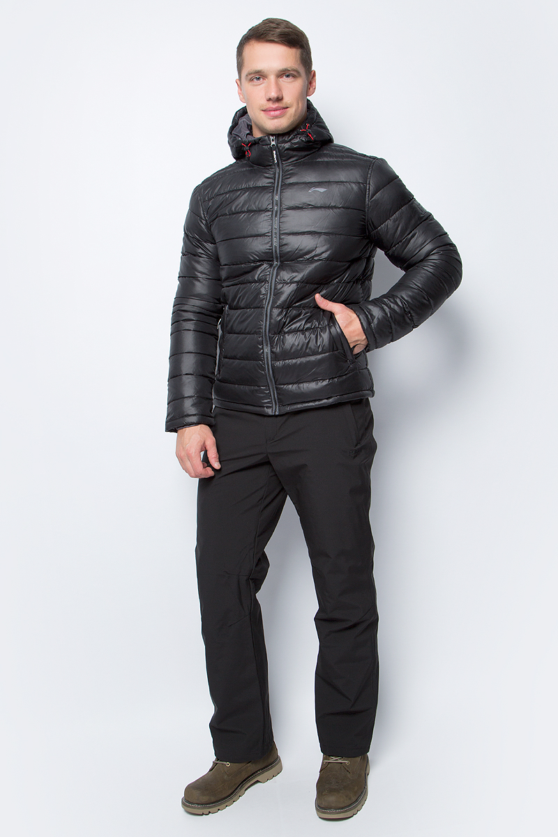 Куртка мужская Li-Ning, цвет: черный. 883351831AV_990. Размер M (50)883351831AV_990 Куртка мужская Li-Ning, цвет: черный. 883351831AV_990. Размер M (50)883351831AV_990Утепленная куртка спортивного стиля выполнена из полиэстера. Модель с несъемным капюшоном застегивается на молнию, спереди дополнена двумя прорезными карманами.
