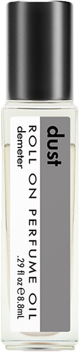 Demeter Fragrance Library Парфюмерное масло Пыль (Dust), 8,8 млDM21478 Demeter Fragrance Library Парфюмерное масло Пыль (Dust), 8,8 млDM21478Пыль окружает нас везде, в том числе и дома: все когда-нибудь делали уборку. Но эту пыль, во флакончике, не нужно никуда убирать, потому что она - яркий представитель странных и абсурдных ароматов наравне с Землей.Способ применения: нанести на сухую, чистую кожу. На точки пульса.Парфюмерные масла - это концентрат, в состав которого входят только натуральные ароматические вещества. Парфюмерные масла, состоящие из масляной основы и сбалансированной парфюмерной композиции, обеспечивают стойкость аромата, поэтому запах держится очень долго. Отсутствие спирта делает ароматы менее летучими, не вызывает аллергической реакции и не высушивает кожу. Они не испаряются с кожи, а постепенно впитываются в нее.Товар сертифицирован.