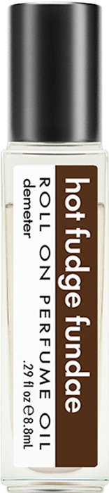 Demeter Fragrance Library Парфюмерное масло Горячий шоколадный пломбир (Hot fudge sundae), 8,8 млDM60378 Demeter Fragrance Library Парфюмерное масло Горячий шоколадный пломбир (Hot fudge sundae), 8,8 млDM60378Конечно, это не совсем пломбир, а сандэ - десерт из мороженого, орехов, взбитых сливок и сиропов. Но Хот Фьюдж Сандэ - это американский десерт, а значит помимо вышеперечисленного добавили туда горячий шоколадный соус, обсыпали кондитерской посыпкой, а сверху положили коктейльную вишенку. А назвали его пломбиром, чтобы вы не сразу сошли с ума от этого прекрасного аромата.Способ применения: нанести на сухую, чистую кожу. На точки пульса.Парфюмерные масла - это концентрат, в состав которого входят только натуральные ароматические вещества. Парфюмерные масла, состоящие из масляной основы и сбалансированной парфюмерной композиции, обеспечивают стойкость аромата, поэтому запах держится очень долго. Отсутствие спирта делает ароматы менее летучими, не вызывает аллергической реакции и не высушивает кожу. Они не испаряются с кожи, а постепенно впитываются в нее.Товар сертифицирован.