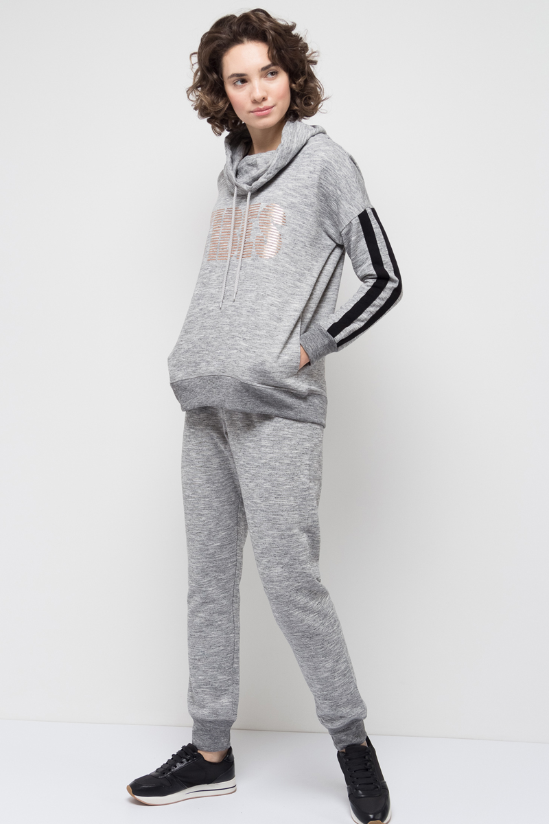 Брюки спортивные женские Sela, цвет: серый меланж. Pk-115/853-7351. Размер XL (50)Pk-115/853-7351 Брюки спортивные женские Sela, цвет: серый меланж. Pk-115/853-7351. Размер XL (50)Pk-115/853-7351Спортивные брюки от Sela выполнены из хлопкового трикотажа. Модель на талии дополнена эластичной резинкой и затягивающимся шнурком. По низу брючины дополнены широкими трикотажными манжетами.