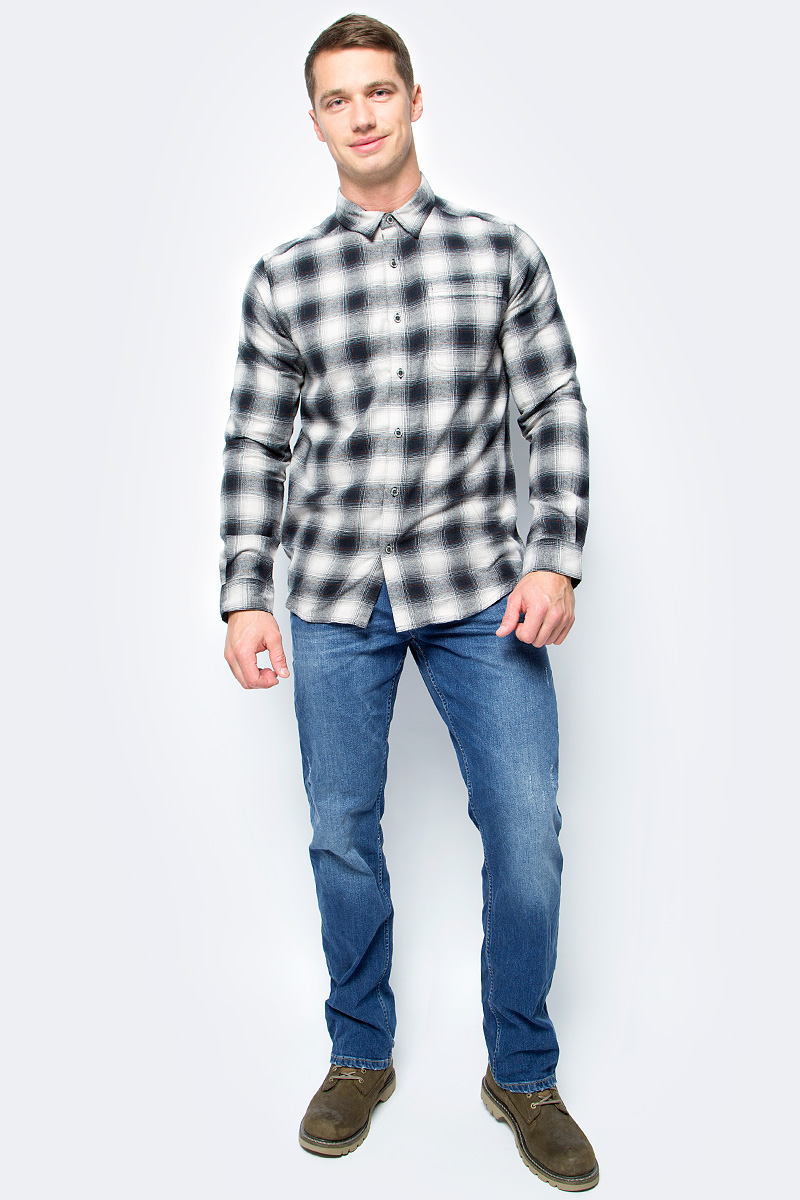 Рубашка мужская Columbia Boulder Ridge Ls Flannel Shirt, цвет: черный. 1735502-011. Размер XL (52/54)1735502-011 Рубашка мужская Columbia Boulder Ridge Ls Flannel Shirt, цвет: черный. 1735502-011. Размер XL (52/54)1735502-011Мужская рубашка от Columbia с длинным рукавом - отличное дополнение гардероба как для повседневного использования, так и для активного отдыха. Модель прямого кроя с отложным воротником и полукруглым низом. Предусмотрен нагрудный накладной карман. Изделие выполнено из хлопкового материала и оформлено клетчатым принтом.