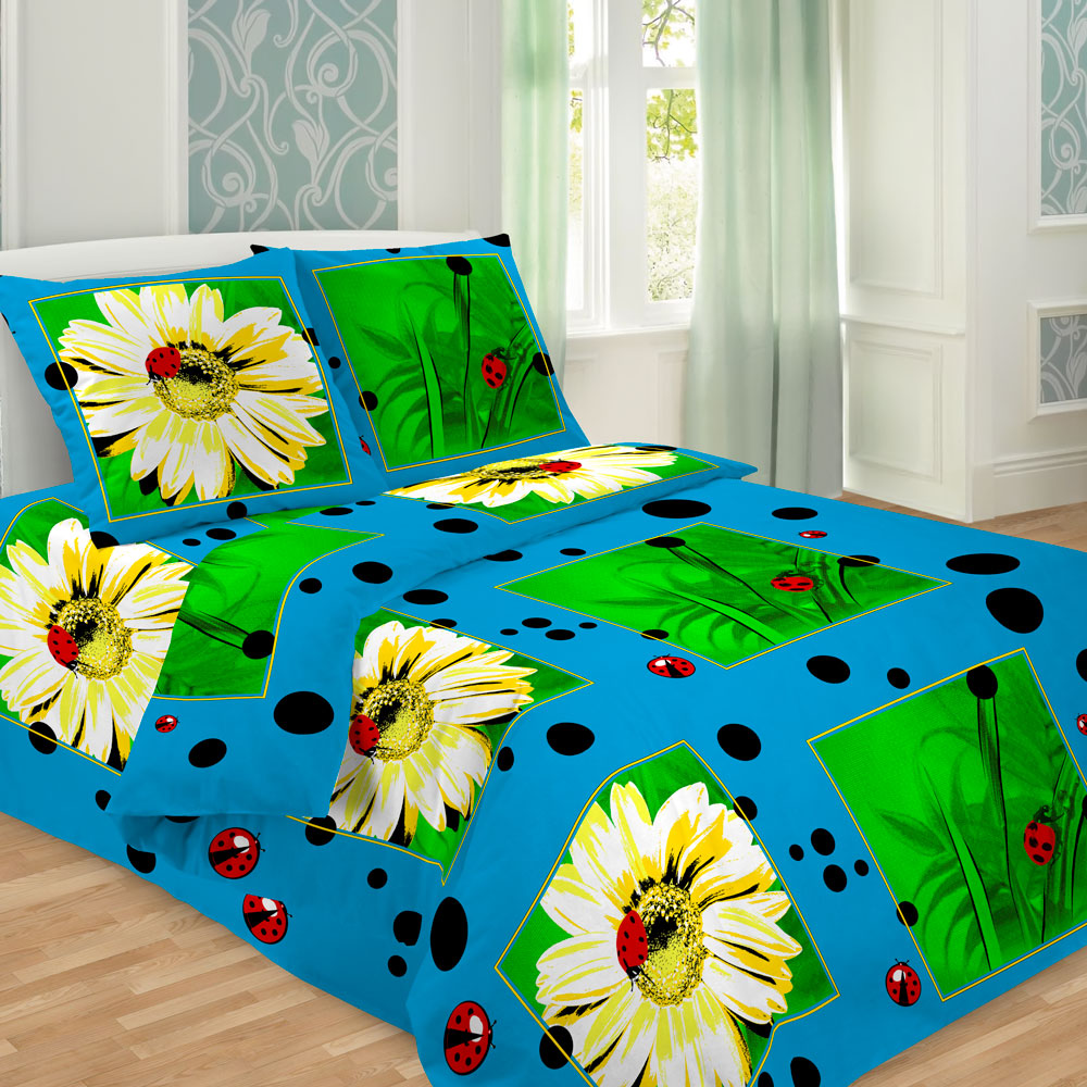 Комплект постельного белья Letto Традиция, 1,5 спальный, наволочки 70 x 70 см, цвет: синий. B209-3B209-3 Комплект постельного белья Letto Традиция, 1,5 спальный, наволочки 70 x 70 см, цвет: синий. B209-3B209-3Серия Letto Традиция выполнена из классической российской бязи, привычной для большинства российских покупательниц. Ткань плотная (125гр/м), используются современные устойчивые красители и в том числе технология с эффектом 3д. Традиционная российская бязь выгодно отличается от импортных аналогов по цене, при том, что сама ткань и толще, меньше сминается и служит намного дольше. Рекомендуется перед первым использованием постирать, но не пересушивать. Применение кондиционера при стирке сделает такое постельное белье мягче и комфортней. Пододеяльник на молнии. Обращаем внимание, что расцветка наволочек может отличаться от представленной на фото.