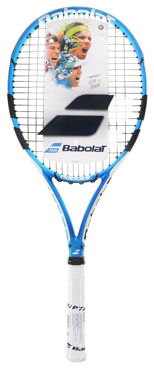 Теннисная ракетка BABOLAT BOOST DRIVE (Буст Драйв), с натяжкой, цвет: синий, белый. Размер 2121183 Теннисная ракетка BABOLAT BOOST DRIVE (Буст Драйв), с натяжкой, цвет: синий, белый. Размер 2121183Теннисная ракетка Babolat Boost Drive, изготовленная из алюминия и графита, предназначена для юных спортсменов. Ракетка сочетает в себе мощность и прощение ошибок, что делает ее идеальной для начинающих и молодых спортсменов, которые играют время от времени.Вес: 260 г.Размер обода: 105 кв. дюймов.Длина: 68,5 см.Баланс: 34,5 см.