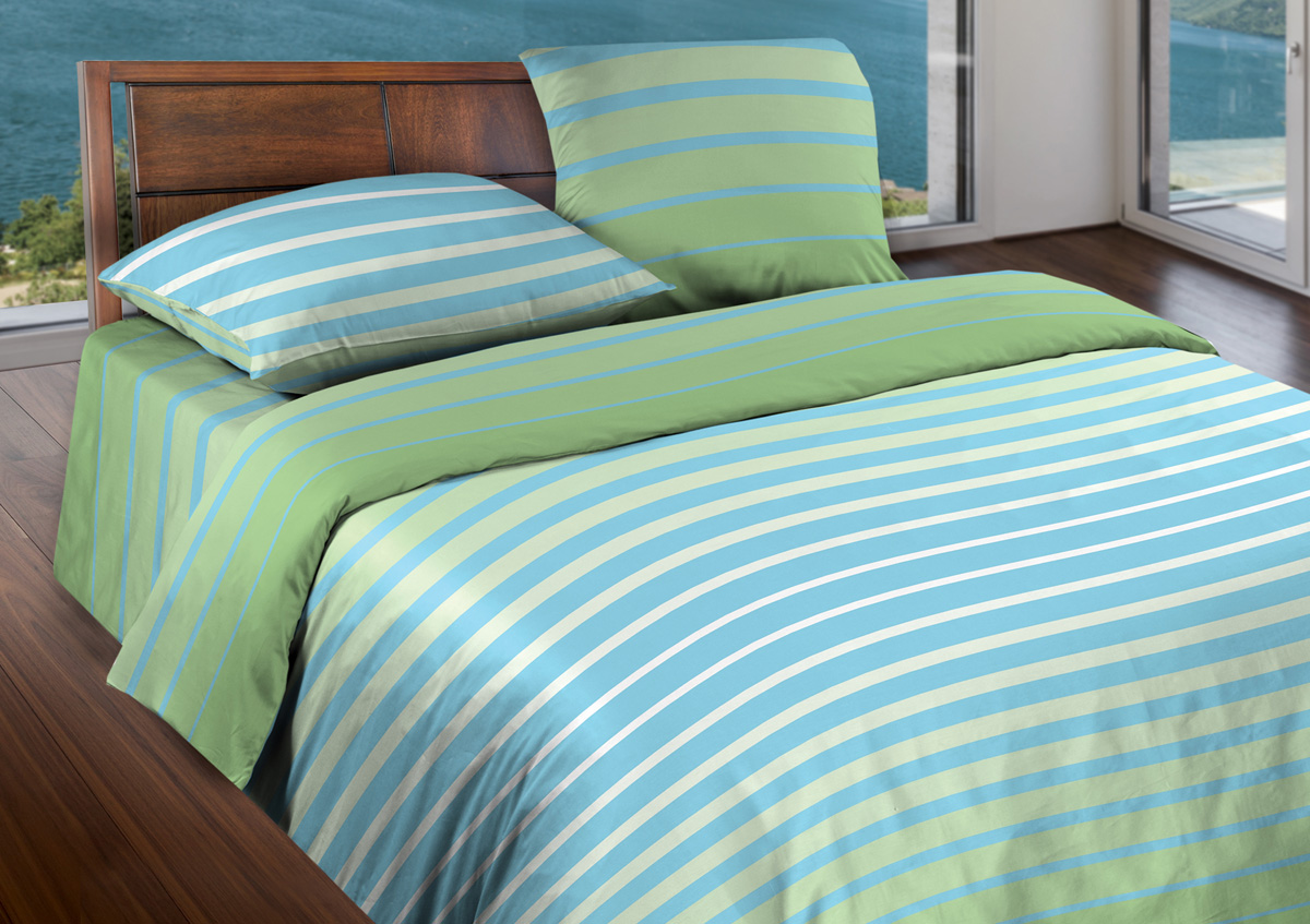 Комплект белья Wenge Stripe Green, 1,5-спальный, наволочки 70x70, цвет: голубой361811 Комплект белья Wenge Stripe Green, 1,5-спальный, наволочки 70x70, цвет: голубой361811Комплект постельного белья выполнен из качественной бязи и украшен оригинальным рисунком. Комплект состоит из пододеяльника, простыни и двух наволочек.Бязь представляет из себя хлопчатобумажную матовую ткань (не блестит). Главные отличия переплетения: оно плотное, нити толстые и частые. Из-за этого материал очень прочный и практичный.Постельное белье Wenge Stripe Green экологичное, гипоаллергенное, оно легко стирается и гладится, не сильно мнется и выдерживает очень много стирок, при этом сохраняя яркость цвета и рисунка.