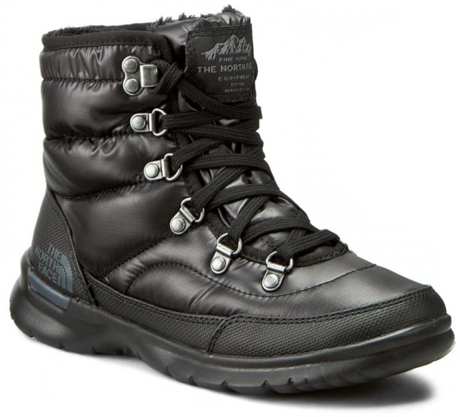 Ботинки женские The North Face W Thermoball Lace Ii, цвет: черный. T92T5LNSW. Размер 9 (40)T92T5LNSW Ботинки женские The North Face W Thermoball Lace Ii, цвет: черный. T92T5LNSW. Размер 9 (40)T92T5LNSWЭти эффектные зимние ботинки The North Face с удобной шнуровкой объединили в себе современные технологии и современный стиль. Они великолепно подходят как для приключений в городе, так и для горных склонов. Утеплитель Thermoball™ сохраняет тепло ног даже в сырую погоду, а благодаря усовершенствованной подметке вы никогда не поскользнетесь на ненадежной местности. Встроенная амортизация и водонепроницаемая верхняя часть помогают уменьшить чувство усталости и увеличить комфортные ощущения.
