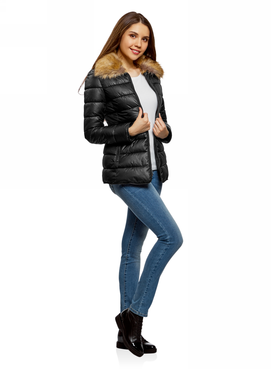 Куртка женская oodji Collection, цвет: черный. 20204041-4/24176/2900N. Размер 44-170 (50-170)20204041-4/24176/2900N Куртка женская oodji Collection, цвет: черный. 20204041-4/24176/2900N. Размер 44-170 (50-170)20204041-4/24176/2900NСтеганая куртка от oodji выполнена из гладкого текстиля. Модель приталенного кроя с длинными рукавами и отложным воротником с искусственным мехом застегивается на молнию. Мех отстегивается. По бокам два боковых кармана на молниях.
