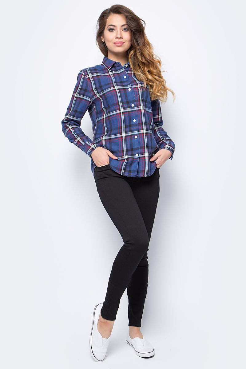 Рубашка женская Levis®, цвет: синий. 2667700230. Размер L (46)2667700230 Рубашка женская Levis®, цвет: синий. 2667700230. Размер L (46)2667700230Рубашка Levis® с одним карманом имеет свободный крой в стиле бойфренд, более широкую посадку по плечам и удлиненный низ. Модель с длинными рукавами и отложным воротником застегивается на пуговицы.