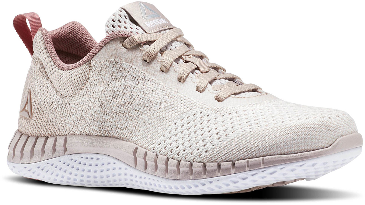 Кроссовки женские Reebok Print Run Prime Ultraknit, цвет: розовый. BS6978. Размер 6,5 (37)BS6978 Кроссовки женские Reebok Print Run Prime Ultraknit, цвет: розовый. BS6978. Размер 6,5 (37)BS6978Легкие кроссовки от Reebok, предназначенные для коротких пробежек и повседневной носки. Низкая модель обеспечивает свободу движений. Эта легкая модель сочетает в себе непревзойденные беговые свойства и кроссфункциональность. Технология подошвы учитывает степень давления разных участков стопы и обеспечивает амортизацию там, где это необходимо, а усиленный периметр гарантирует устойчивость во всех направлениях. Верх из высокотехнологичного бесшовного материала Ultraknit обеспечивает эластичность и эффективную вентиляцию.