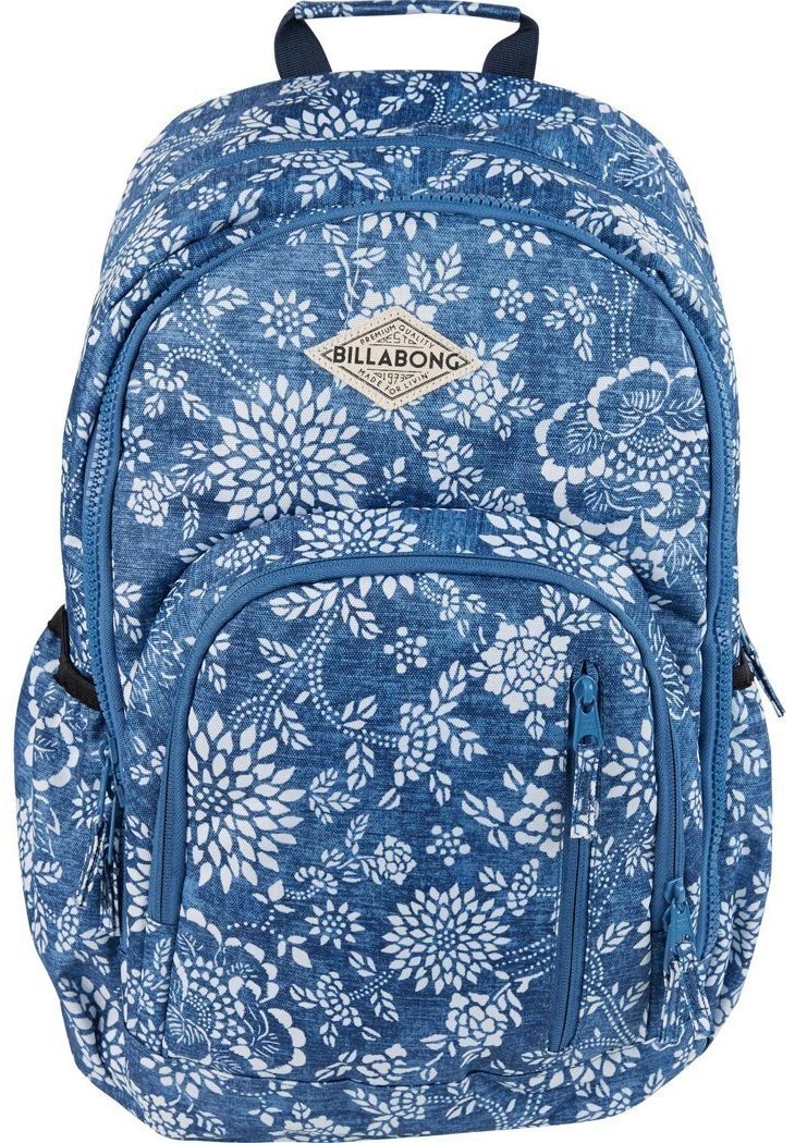 Рюкзак Billabong Roadie, цвет: синий, белый, 28 лF9BP02 Рюкзак Billabong Roadie, цвет: синий, белый, 28 лF9BP02Стильный городской рюкзак среднего размера Roadie от Billabong, который удовлетворит все ваши повседневные требования и позволит устранить хаос среди вещей. Изготовлен из водостойкого полиэстера. Особенности: Два основных отделения на молнии. Внешний вертикальный карман на молнии. Два боковых кармана для бутылок. Регулируемые мягкие лямки.Ручка для переноски. Фирменные логотипы Billabong.