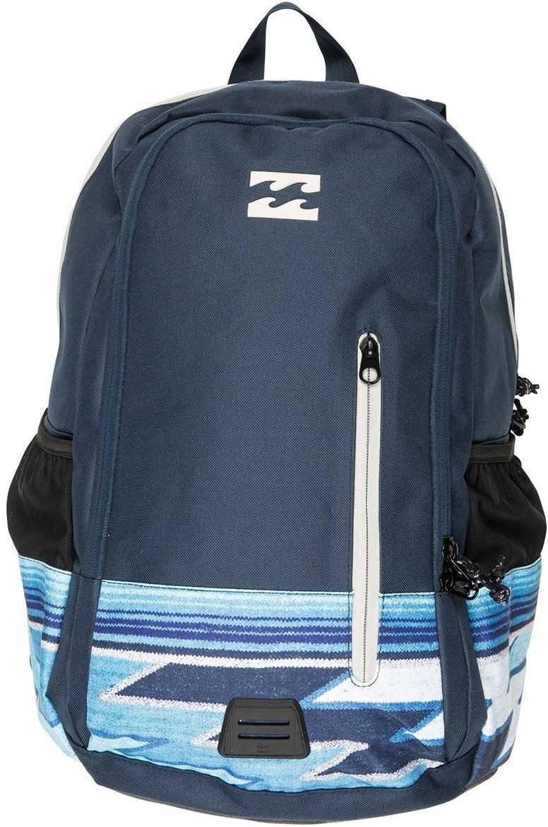 Рюкзак Billabong Command Lite Pack, цвет: темно-синий, голубой, белый, 26 лF5BP02 Рюкзак Billabong Command Lite Pack, цвет: темно-синий, голубой, белый, 26 лF5BP02Удобный и вместительный городской рюкзак Billabong Command Lite Pack. Возьмите его с собой в путешествия или используйте в ежедневных делах. Просторное основное отделение, удобные карманы, мягкие плечевые лямки и плотная спинка. Особенности:Просторное основное отделение.Мягкое отделение для ноутбука.Карман органайзер.Боковые карманы.Регулируемые плечевые лямки.Плотная спинка.Удобная петля для переноски.