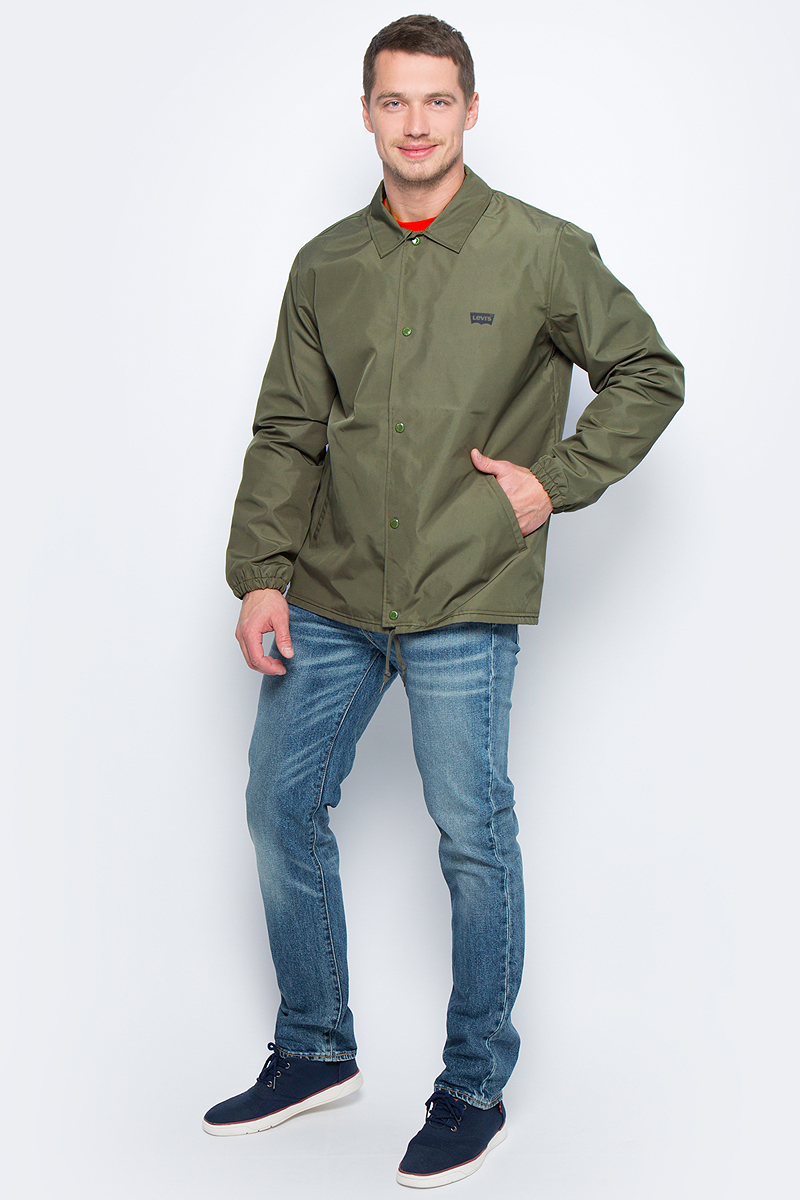 Ветровка мужская Levis®, цвет: зеленый. 3549700020. Размер L (50)3549700020 Ветровка мужская Levis®, цвет: зеленый. 3549700020. Размер L (50)3549700020Ветровка от Levis® выполнена из высококачественного материала. Модель с длинными рукавами и отложным воротником застегивается на кнопки. Самая практичная верхняя одежда в вашем гардеробе.