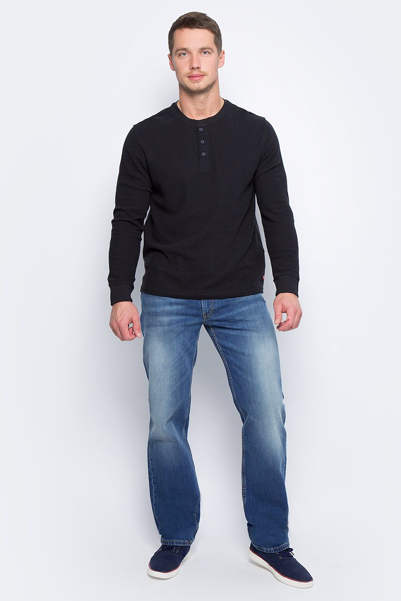 Джинсы мужские Levis® 514, цвет: голубой. 0051408490. Размер 31-32 (48-32)0051408490 Джинсы мужские Levis® 514, цвет: голубой. 0051408490. Размер 31-32 (48-32)0051408490Джинсы от Levis® с заниженной посадкой на талии отличаются стандартным кроем в бедрах и прямыми штанинами. Идеально подходят для обладателей спортивной и средней комплекции. Джинсы выполнены из плотной ткани деним весом 12,36 унций. Имеют классический пятикарманный крой.