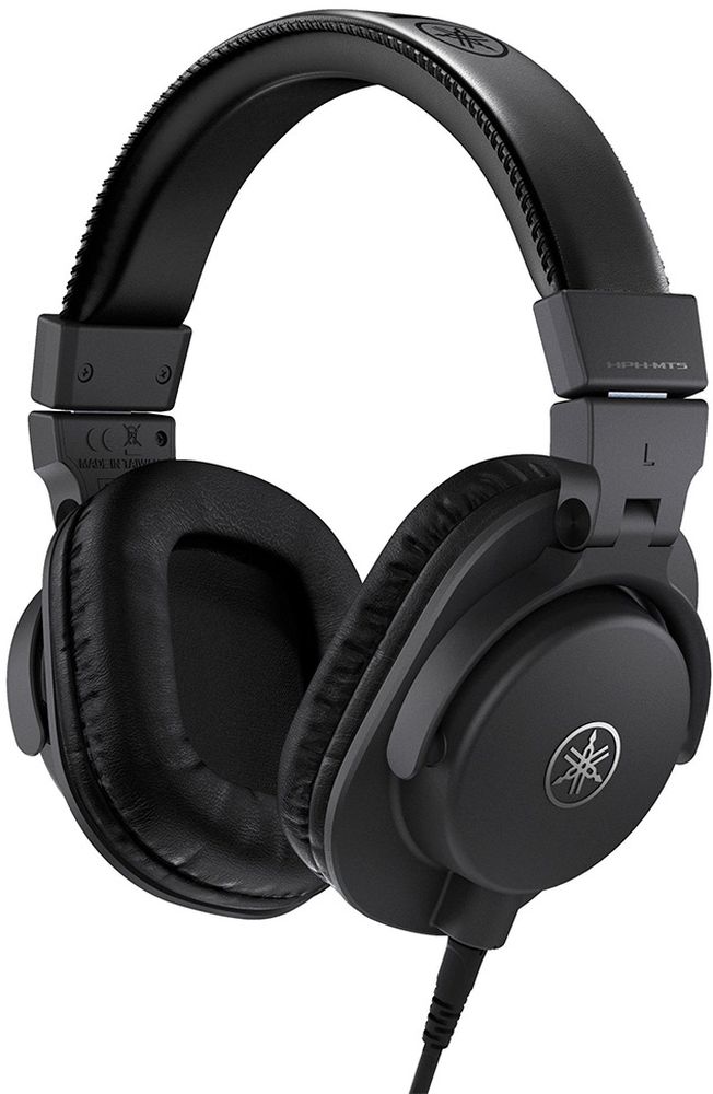 Yamaha HPH-MT5, Black наушникиMCI54968 Yamaha HPH-MT5, Black наушникиMCI54968Точное звучание для профессионального мониторинга и малая масса.HPH-MT5 — высококачественные мониторные наушники, обеспечивающие достоверный звук, по достоверности практически не уступающий оригиналу. Идеально подходят для работы в студии, музыкального продакшена на дому или персонального прослушивания. Гарантируют комфортный мониторинг даже при длительном прослушивании благодаря исключительно малой массе.Наушники MT5 имеют специально разработанные динамики со звуковыми катушками из омедненной алюминиевой проволоки и мощными неодимовыми магнитами для достижения точного разрешения и управляемости. Благодаря звуковым катушкам из алюминиевой проволоки, покрытой высокопроводящей медью, эти легкие, но мощные громкоговорители обеспечивают широкий частотный диапазон 20 Гц – 20 кГц и ровное звучание с высоким разрешением, отвечающее требованиям профессионального мониторинга.Все акустические компоненты наушников MT5 — от кронштейнов до чашек — разработаны так, чтобы обеспечивать максимально возможную точность воспроизведения звука, полностью устраняя паразитные резонансы.Для профессиональных звукоинженеров, занимающихся критическим прослушиванием (в частности, в студиях звукозаписи), очень важно, чтобы используемые ими наушники были подогнаны так, чтобы не утомлять в ходе долгих сеансов прослушивания, и гарантировали уровень изоляции, позволяющий сконцентрироваться во время работы. Наушники HPH-MT5 обеспечивают превосходные уровни комфорта и изоляции и разработаны именно для того, чтобы отвечать высоким стандартам пользователей-профессионалов.Наушники MT5 имеют изящный и стильный дизайн, а их охватывающее уши закрытое исполнение обеспечивает удобную подгонку и отличную изоляцию.Наушники MT5 оснащены большими амбушюрами, делающими подгонку чрезвычайно комфортной. Изготовленные из гладкой синтетической кожи, они, не создавая чрезмерного давления и поглощая избыточную вибрацию, обеспечивают исключительное удобство ношения и высокий уровень изоляции. Это делает наушники МТ5 идеально подходящими для напряженных студийных сессий и мониторинга при микшировании живых выступлений.Обеспечивающая трехмерное перемещение поворотная конструкция кронштейнов и регулируемая длина стяжки позволяют задавать такое угловое положение амбушюров, которое, идеально соответствуя форме головы, снижает утомляемость при длительной работе. А отгибаемые чашки этих наушников позволяют при необходимости осуществлять мониторинг одним ухом.Созданные для профессионального применения, наушники HPH-MT5 имеют простую и изящную конструкцию, устойчивую к разного рода внешним воздействиям, имеющим место, в частности, при переездах. Независимо от того, занимаетесь ли вы записью и микшированием в студии, выстраиваете ли живой звук на концертах или же просто проверяете качество треков в пути, наушники MT5 представляют собой гибкое мониторинговое решение для пользователя-профессионала.Каждый компонент наушников MT5 разработан «с прицелом» на долговечность и малую массу в сочетании с портативностью, обеспечиваемой складными кронштейнами.Наушники MT5 рассчитаны на тех пользователей, которым нужен достаточно длинный кабель, не стесняющий передвижение при мониторинге. К отсоединяемому прямому 3-метровому кабелю с коррозионно-стойким позолоченным стереофоническим мини-штекером прилагается позолоченный 6,3-мм стереопереходник.