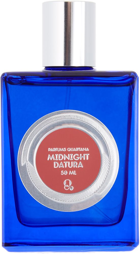 Parfums Quartana Парфюмерная вода Midnight Datura, 50 млPQMD Parfums Quartana Парфюмерная вода Midnight Datura, 50 млPQMDДурман, также известный как лунный цветок – главный ингредиент любовного зелья. Он вызывает галлюцинации и вводит в состояние, подобное трансу. Дурман также является афродизиаком, и, в соответствии с этим, его белые цветы распускаются в ночное время, сияя в лунном свете. В этот аромат входят десять разных цветов. Мы представляем его себе как возбуждающий супер-цветок, светящийся платиновым светом.
