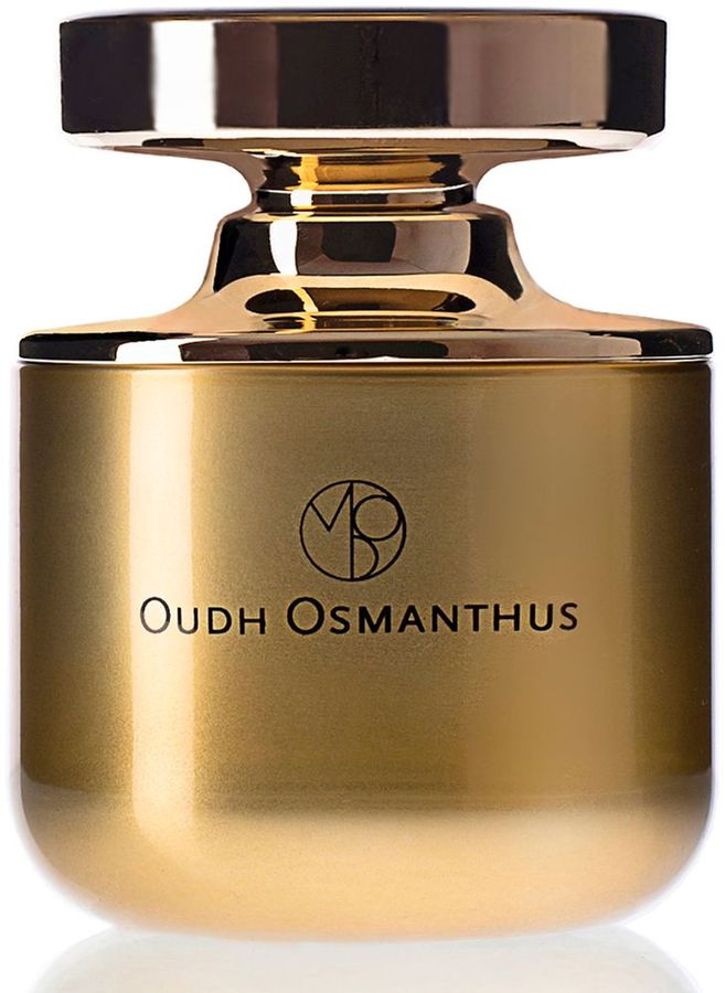 Mona Di Orio Парфюмерная вода Oudh Osmanthus, 75 млMDO3639 Mona Di Orio Парфюмерная вода Oudh Osmanthus, 75 млMDO3639Таинственное и ценное эфирное масло настоящего уда из Лаоса помещено в центр композиции Oudh Osmanthus и распространяет свои чары на остальные ноты, подчёркивая их красоту. С незапамятных времен уд считался ценнейшей и редчайшей смолой, доступной только богам и правителям. Аура уда навевает мысли о сказках 1001 ночи, она завораживает и выходит за рамки одного отдельно взятого флакона. Абсолют османтуса, цветка, аромат которого сочетает тёплые и завораживающие ноты жасмина, мёда и абрикоса, смягчает безудержный напор чистого уда в этом изысканном нектаре.