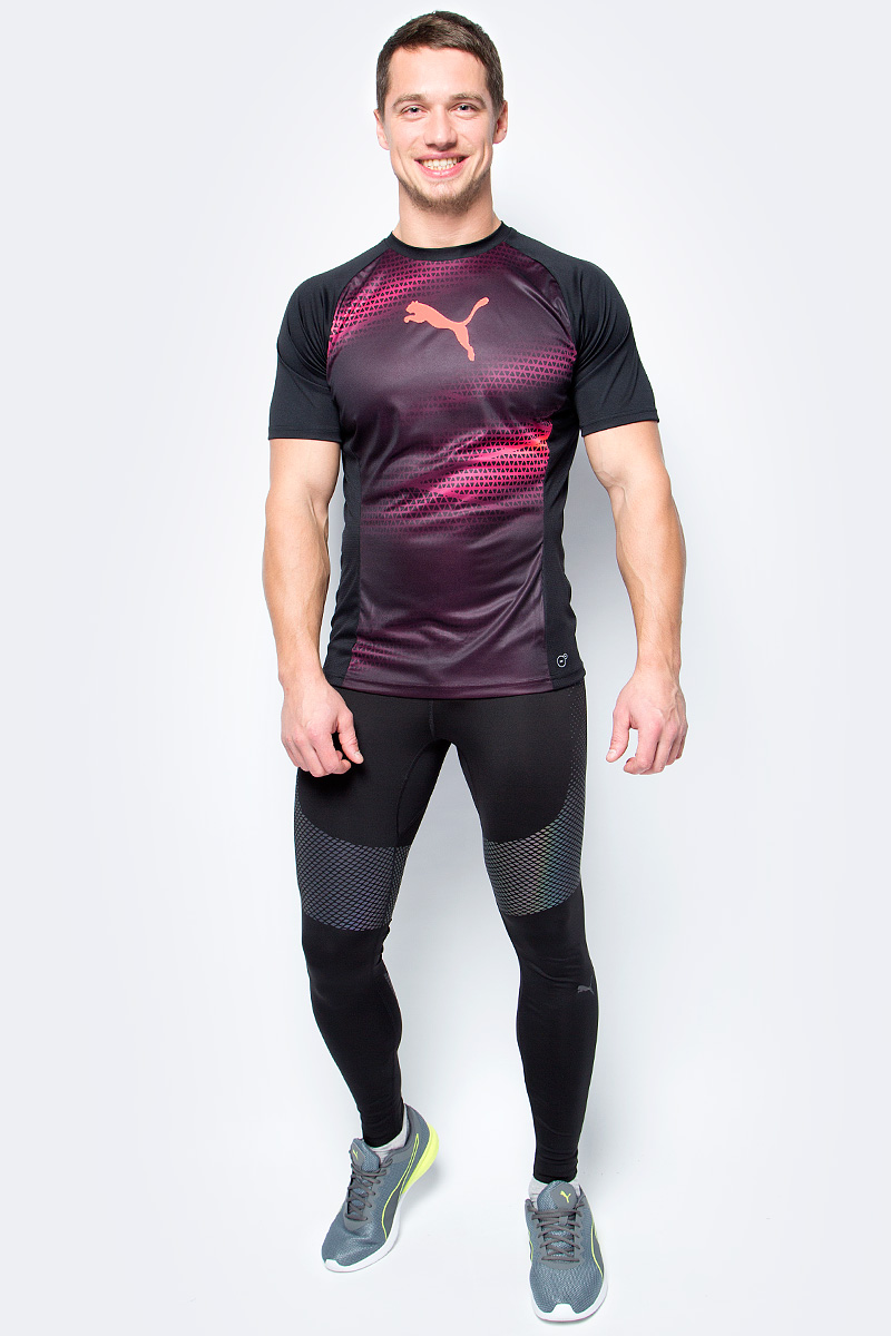 Футболка мужская Puma evoTRG Graphic Tee, цвет: черный. 65533551. Размер L (48/50)65533551 Футболка мужская Puma evoTRG Graphic Tee, цвет: черный. 65533551. Размер L (48/50)65533551Модель декорирована графическим рисунком с символикой EvoTRG и набивным логотипом Puma спереди. Она изготовлена с использованием высокофункциональной технологии DryCell, которая отводит влагу, поддерживает тело сухим и гарантирует комфорт во время активных тренировок и занятий спортом. Сзади имеются вставки из сетчатого материала, предохраняющие от перегрева и обеспечивающие вентиляцию. Изделие имеет удобную стандартную посадку.