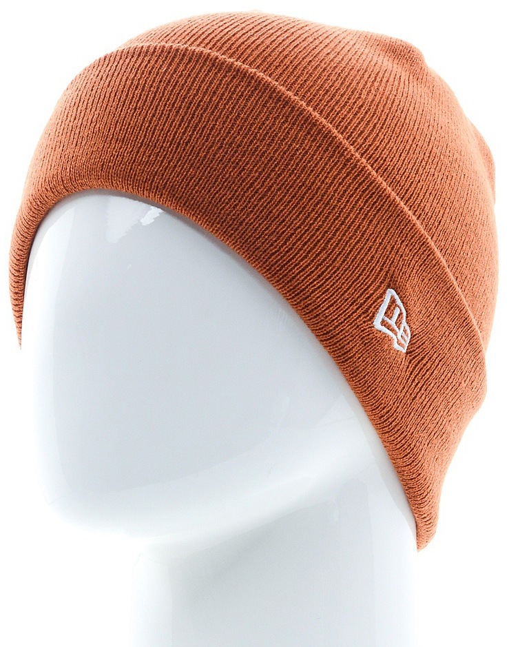 Шапка New Era Ess Cuff Knit, цвет: кирпичный. 11448385-RUST. Размер универсальный11448385-RUST Шапка New Era Ess Cuff Knit, цвет: кирпичный. 11448385-RUST. Размер универсальный11448385-RUSTШапка с отворотом New Era выполнена из 100% акрила. Модель оформлена вышивкой с изображением логотипа бренда. Такая шапка подойдет и для мужчин, и для женщин.