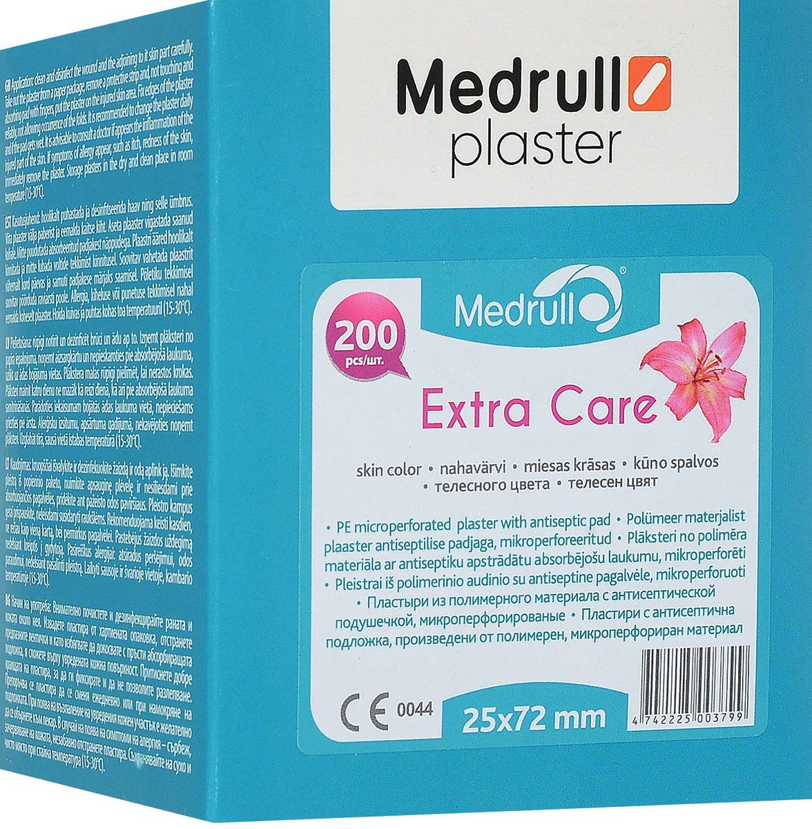 Medrull Набор пластырей Extra Care, 2,5x7,2 см, №2004742225003799 Medrull Набор пластырей Extra Care, 2,5x7,2 см, №2004742225003799Благодаря особенностям абсорбирующей подушечки, обработанной антисептическим веществом, эти пластыри помогут защитить рану от размножения бактерий и микроорганизмов. Рекомендовано использовать только после дезинфекции раны. Пластыри изготовлены из тонкого, перфорированного, полимерного материала.Свойства пластыря: водонепроницаемые, грязенепроницаемые, гипоаллергенные, эластичные, дышащие, плотно прилегающие. Абсорбирующая подушечка изготовлена из вискозы и обладает высокой впитываемостью. Верхняя часть подушечки обработана полипропиленом, что защищает от вероятности прилипания пластыря к поврежденной поверхности кожи. Пропитана антисептическим веществом - Cetyl pyridinium chloride 0.15%.