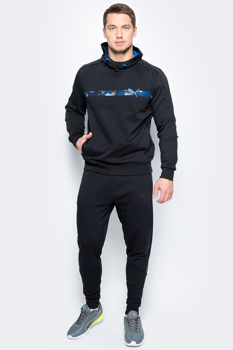 Толстовка мужская Puma Active Hero Line Hoody FL, цвет: черный. 59424001. Размер XL (50/52)59424001 Толстовка мужская Puma Active Hero Line Hoody FL, цвет: черный. 59424001. Размер XL (50/52)59424001Модель декорирована графическим рисунком, нанесенным методом пигментной печати спереди и сзади. Она изготовлена с использованием высокофункциональной технологии DryCell, которая отводит влагу, поддерживает тело сухим и гарантирует комфорт во время активных тренировок и занятий спортом. Подкладка капюшона из сетчатого материала и сетчатые вставки сзади обеспечивают отличную вентиляцию и делают модель по-настоящему дышащей. Объем капюшона регулируется затягивающимися шнурами со стопорами. Боковые швы с нахлестом, а также отделка подола и манжет трикотажем в рубчик обеспечивают полную свободу движений. Карманы в боковых швах вместительны и удобны. Изделие имеет удобную стандартную посадку.