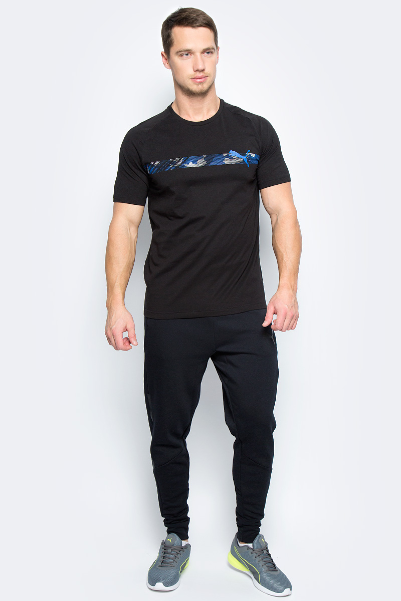 Футболка мужская Puma Active Hero Raglan Tee, цвет: черный. 59423901. Размер L (48/50)59423901 Футболка мужская Puma Active Hero Raglan Tee, цвет: черный. 59423901. Размер L (48/50)59423901Модель декорирована графическим рисунком, нанесенным методом пигментной печати спереди и сзади и изготовлена с использованием высокофункциональной технологии DryCell, которая отводит влагу, поддерживает тело сухим и гарантирует комфорт во время активных тренировок и занятий спортом. Удобный воротник под горло отделан эластичным материалом. Фасон рукавов-реглан совершенно не стесняет движений. Изделие имеет удобную стандартную посадку.