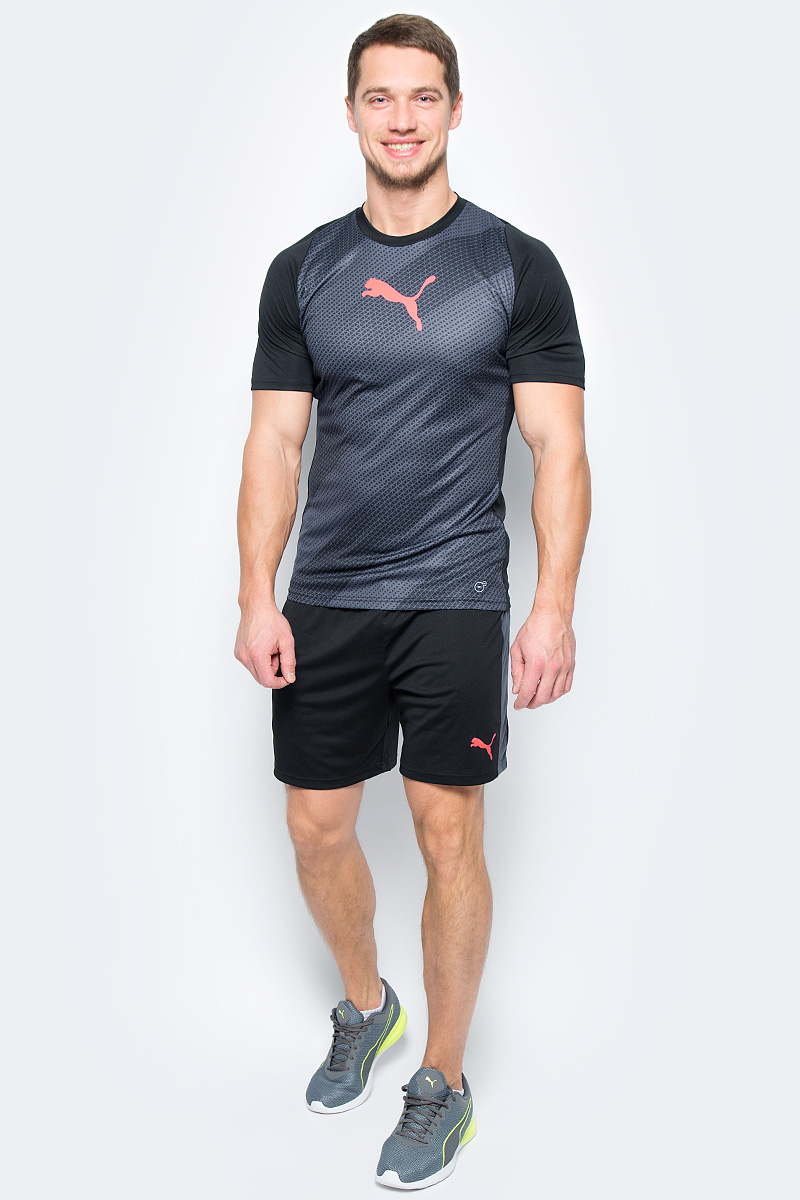 Шорты мужские Puma evoTRG Shorts, цвет: черный. 65534806. Размер XL (50/52)65534806 Шорты мужские Puma evoTRG Shorts, цвет: черный. 65534806. Размер XL (50/52)65534806Футбольные шорты evoTRG от Puma обеспечивают максимальный комфорт и производительность как во время тренировки, так и после нее. Высокотехнологичный материал dryCELL отводит влагу от кожи, чем обеспечивает сухость и ощущение комфорта в течение всей тренировки. Боковые сетчатые вставки Puma Formstrip. Эластичный пояс на шнурке.