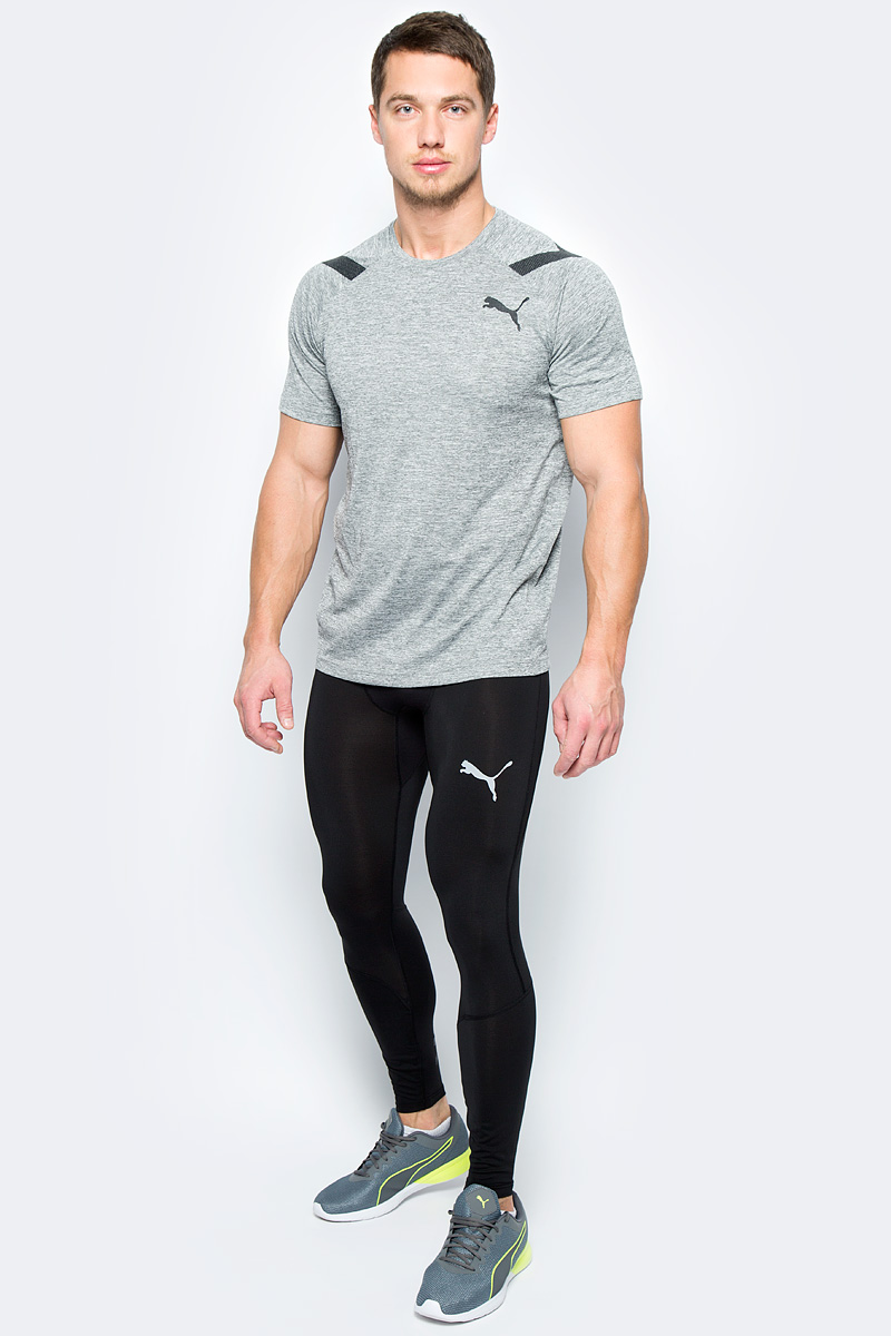 Тайтсы мужские Puma Energy Tech V2 Tight, цвет: черный. 51563301. Размер S (44/46)51563301 Тайтсы мужские Puma Energy Tech V2 Tight, цвет: черный. 51563301. Размер S (44/46)51563301Модель изготовлена с использованием высокофункциональной технологии DryCell, которая отводит влагу, поддерживает тело сухим и гарантирует комфорт во время активных тренировок и занятий спортом. Пояс изготовлен из эластичного материала, обеспечивающего дополнительное удобство, который также декорирован символикой Puma. Задняя кокетка и ластовица отделаны сетчатым материалом, что делает модель по настоящему дышащей. Изделие декорировано логотипом DryCell, нанесенным методом термопечати на пояс сбоку. Внизу сзади на правой штанине имеется вставка с тематическим рисунком с символикой Puma, актуальным в этом сезоне. Нижняя часть штанин имеет бесшовную конструкцию, что создает максимальный комфорт.