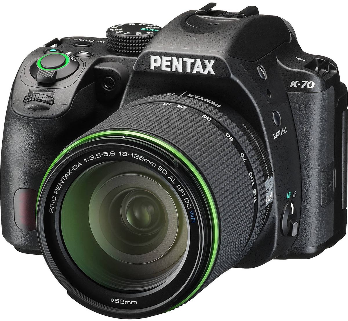 Pentax K-70 Kit 18-135mm, Black зеркальная фотокамераS0016266 Pentax K-70 Kit 18-135mm, Black зеркальная фотокамераS0016266Pentax K-70 - цифровая зеркальная камера с пылевлагозащитным корпусом и продвинутыми функциями, созданная для всех видов съемки на открытом воздухе и значительно расширяющая ваши творческие возможности.Камера обладает компактным и портативным корпусом для съемки в различных погодных условиях, что делает ее крайне удобной для съемок в туристических поездках, походах и при любом виде активного отдыха. Превосходная производительность и выдающаяся разрешающая способность в сочетании с реалистичной цветопередачей и возможностью съемки с высоким уровнем чувствительности ISO делают ее максимально надежной даже в сложных погодных условиях.Предвосхищая желание многих пользователей снимать в экстремально холодных местностях, Pentax K-70 была подвержена многократному тестированию при температуре окружающей среды до -10°C. Его надежная морозоустойчивая конструкция обеспечивает стабильность, точность работы и быстродействие всех механизмов и систем, а также минимизирует возможные колебания заряда батареи даже в морозную погоду.Новый дизайн рукоятки гарантирует надежный захват и удержание камеры, даже при съемке в перчатках. Кнопки квадратного селектора расположены так, что вы легко и безошибочно нажимаете нужную кнопку, даже работая в перчатках. Диск режимов оптимизирован для максимального удобства вращения. Камера была сконструирована с невероятной тщательностью и вниманием к каждой детали для максимального удобства пользователя при сохранении высокой производительности.Модель оснащена надежным, высокочувствительным модулем автофокусировки с девятью крестообразными датчиками в центре для точной работы автофокуса в плохих условиях освещенности до -3EV, когда с трудом можно различить объекты невооруженным взглядом.Сенсор K-70 имеет фирменное покрытие Pentax SP, предотвращающее прилипание частичек пыли к поверхности сенсора. В случае, если какие-то частицы пыли оказались на поверхности сенсора, оригинальный механизм DR (Dust Removal) удаляет их с помощью высокоскоростных вибраций, предотвращая таким образом появление пятен и следов на полученных изображениях.Благодаря совместной работе КМОП-матрицы и высокопроизводительного процессора PRIME MII Pentax K-70 эффективно подавляет шумы даже во время съемки при сверхвысоких значениях ISO до 102400. Эта комбинация не только улучшает качество картинки на более привычных уровнях чувствительности, но и позволяет получать потрясающие изображения с минимальными шумами на более высоких значениях ISO. Это значительно расширяет возможности съемки при низком уровне освещенности.Отсутствие оптико-механического сглаживающего АА-фильтра позволяет избежать связанного с ним ухудшения разрешающей способности камеры. Такая конструкция обеспечивает получение изображений максимальной четкости, реализуя весь потенциал КМОП-сенсора с разрешением 24.24 млн. пикселей. Помимо этого, обеспечивается высокая скорость считывания информации и богатство полутонов на снимках (разрядность 14 бит на каждый цветовой канал в формате RAW).Pentax K-70 имеет встроенный эмулятор оптико-механического сглаживающего АА-фильтра, который эффективно снижает муар, часто образующийся на объектах с тонким, повторяющимся узором, а также некорректную цветопередачу, которая часто присутствует в случае съемки высококонтрастных объектов. Благодаря использованию механизма SR (Shake Reduction) для минимизации этих негативных эффектов, в процессе экспонирования происходят микроскопические колебания матрицы на субпиксельном уровне. Это позволяет фотографу выбирать желаемый визуальный эффект в зависимости от художественного замысла - либо сглаживающий эффект посредством эмулятора, либо высокое разрешение за счет отсутствия реального АА-фильтра в конструкции.Фотокамера оснащена фирменным встроенным механизмом стабилизации изображения SR (Shake Reduction), с диапазоном компенсации до 4.5 единиц EV. Съемка при включенной функции SR - это эффективная минимизация сотрясений камеры как при обычной, так и при панорамной съемке.Подвижный ЖК-монитор с красной подсветкой для ночной съемки можно наклонять под любым желаемым углом, упрощая визирование изображения в режиме Live View, например, при съемке широкоугольным объективом с вытянутых рук или при съемке в положении лежа.Камера снабжена рядом функций беспроводной передачи данных (Wi-Fi) с камеры на мобильные устройства, такие как планшеты и смартфоны. Передав сделанные фотографии на мобильное устройство, вы сможете просматривать их удаленно.
