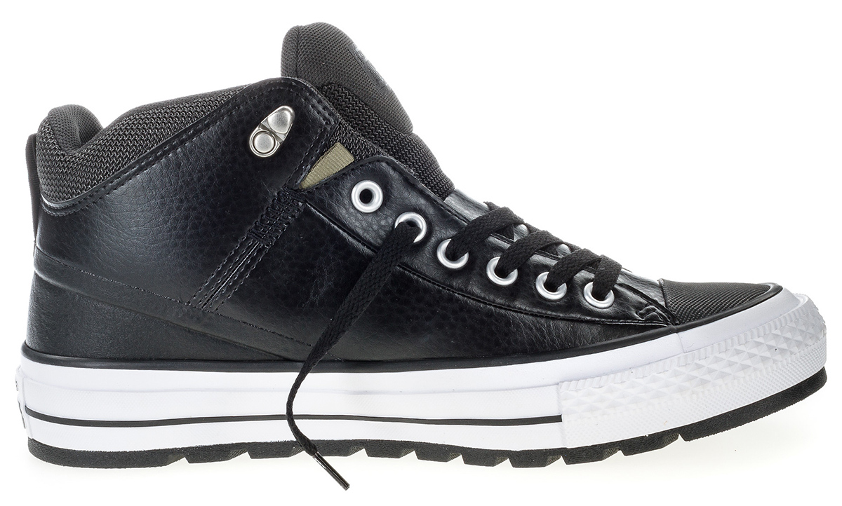 Кеды мужские Converse Chuck Taylor All Star Street Boot, цвет: черный. 157506. Размер 7 (40)157506 Кеды мужские Converse Chuck Taylor All Star Street Boot, цвет: черный. 157506. Размер 7 (40)157506Высокие мужские кеды Converse Chuck Taylor All Star Street Boot созданы для тех, кто предпочитает оригинальный дизайн и непревзойденное качество. Кеды выполнены из плотного текстиля и натуральной кожи и оформлены фирменной нашивкой на язычке. Классическая шнуровка надежно фиксирует обувь на ноге. Стелька и подкладка из мягкого текстиля комфортны при ходьбе. Массивная контрастная подошва изготовлена из износостойкой резины и дополнена рифлением, обеспечивающим идеальное сцепление с любыми поверхностями. Удобные кеды - отличное решение на каждый день для тех, кто ведет активный образ жизни.