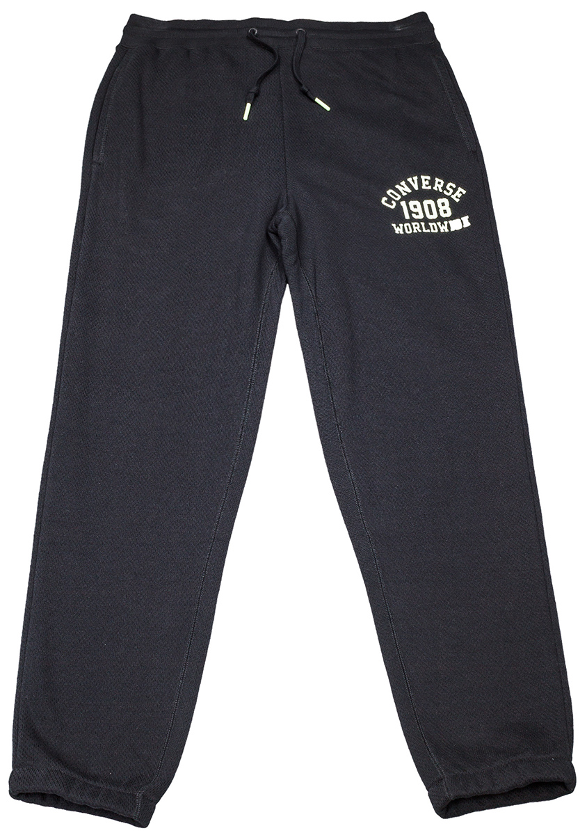 Брюки спортивные мужские Converse 08 Worldwide Jogger, цвет: черный. 10004680001. Размер S (46)10004680001 Брюки спортивные мужские Converse 08 Worldwide Jogger, цвет: черный. 10004680001. Размер S (46)10004680001Удобные мужские спортивные брюки Converse, выполненные из натурального хлопка с добавлением полиэстера, великолепно подойдут для отдыха, повседневной носки, а также для занятий спортом. Модель прямого кроя и средней посадки имеет эластичную резинку на поясе, объем талии регулируется при помощи шнурка, передние боковые карманы.