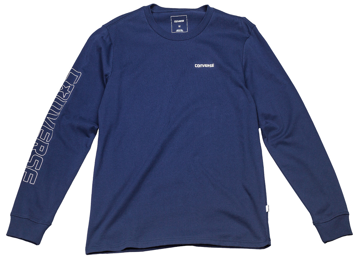 Лонгслив мужской Converse LS Graphic Wordmark Tee, цвет: синий. 10004707471. Размер L (50)10004707471 Лонгслив мужской Converse LS Graphic Wordmark Tee, цвет: синий. 10004707471. Размер L (50)10004707471Мужской лонгслив Converse изготовленный из натурального хлопка, станет отличным дополнением к вашему гардеробу. Материал изделия очень мягкий и приятный на ощупь, не сковывает движения и позволяет коже дышать, обеспечивая комфорт. Модель с круглым вырезом горловины.Современный дизайн и расцветка делают этот лонгслив стильным предметом мужской одежды. Такая модель подарит вам комфорт в течение всего дня.
